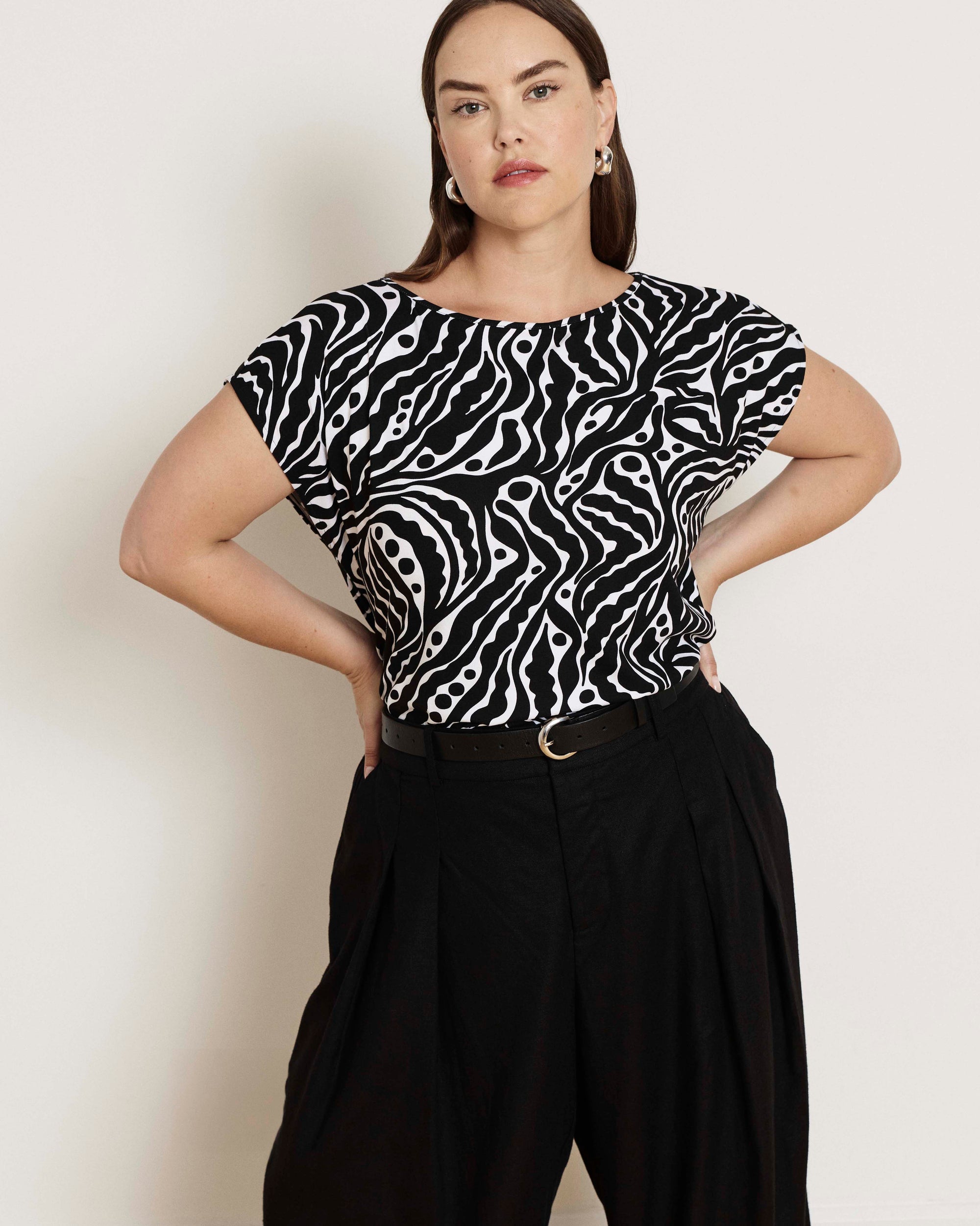 Heatwave Divine Jersey Flared Top - Black Bosco Print | Plus Size & Straight Size Women's Fashion | Universal Standard