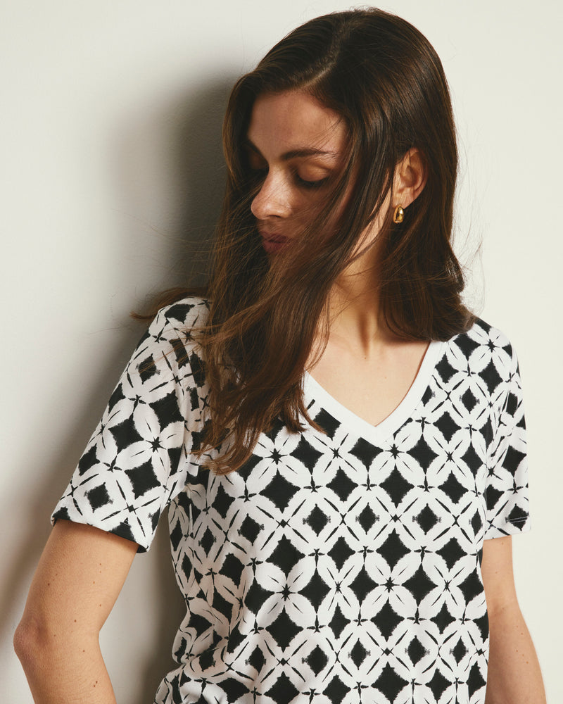 V Rex - Eclipse Print | Plus Size & Straight Size Women's Fashion | Universal Standard