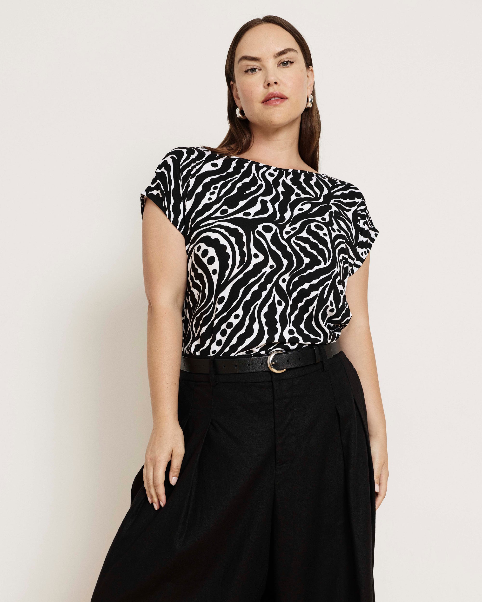 Heatwave Divine Jersey Flared Top - Black Bosco Print | Plus Size & Straight Size Women's Fashion | Universal Standard