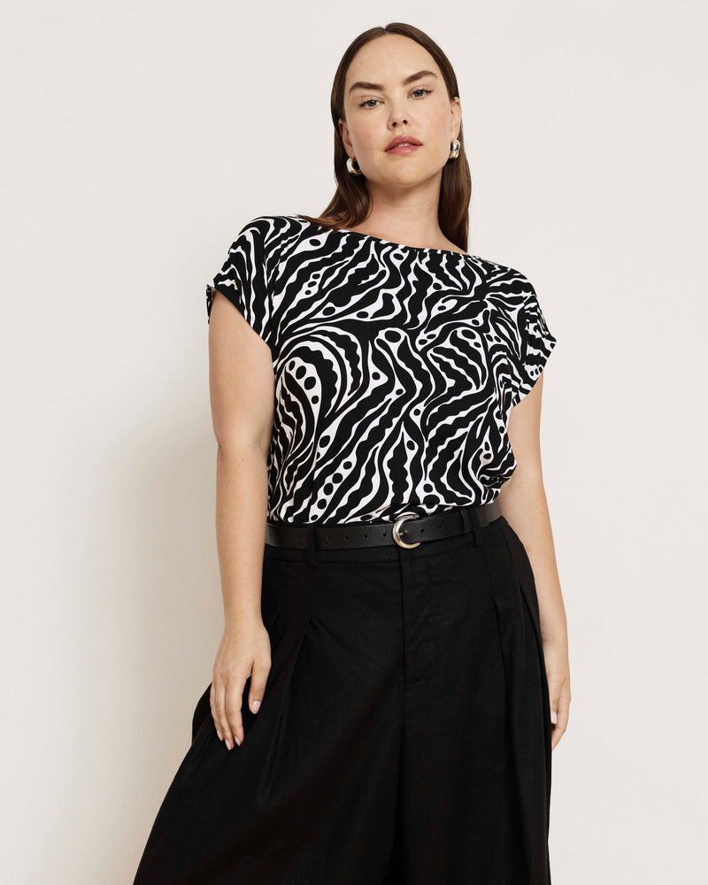 Heatwave Divine Jersey Flared Top - Black Bosco Print | Plus Size & Straight Size Women's Fashion | Universal Standard
