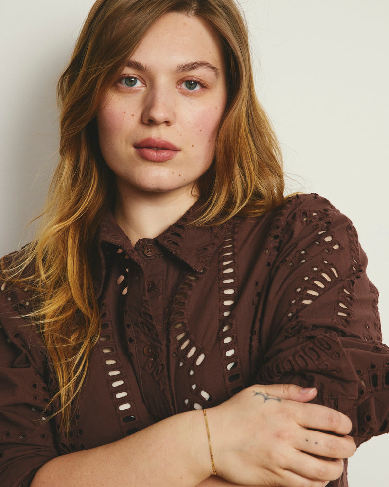 The Embroidered Artist Poplin Shirt - Peppercorn | Plus Size & Straight Size Women's Fashion | Universal Standard