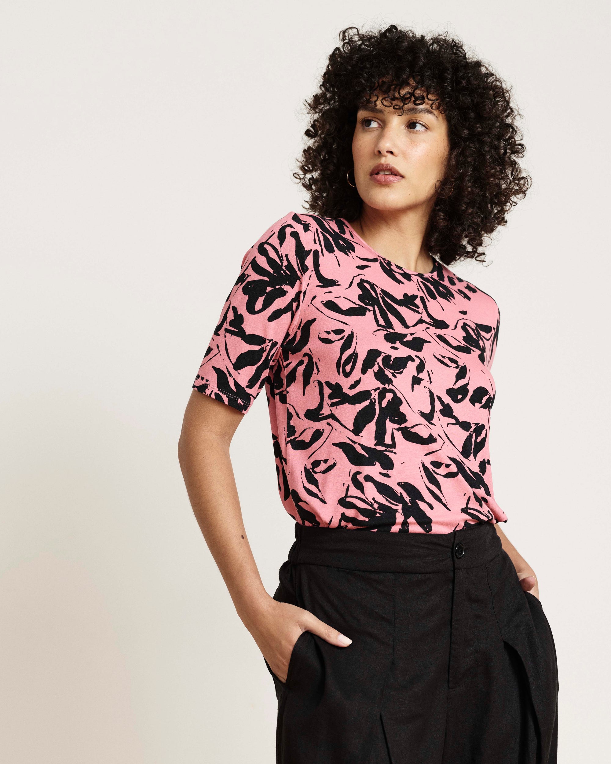 Lily Liquid Jersey Crew Neck Stovepipe Tee - Pink Sgraffito Print | Plus Size & Straight Size Women's Fashion | Universal Standard