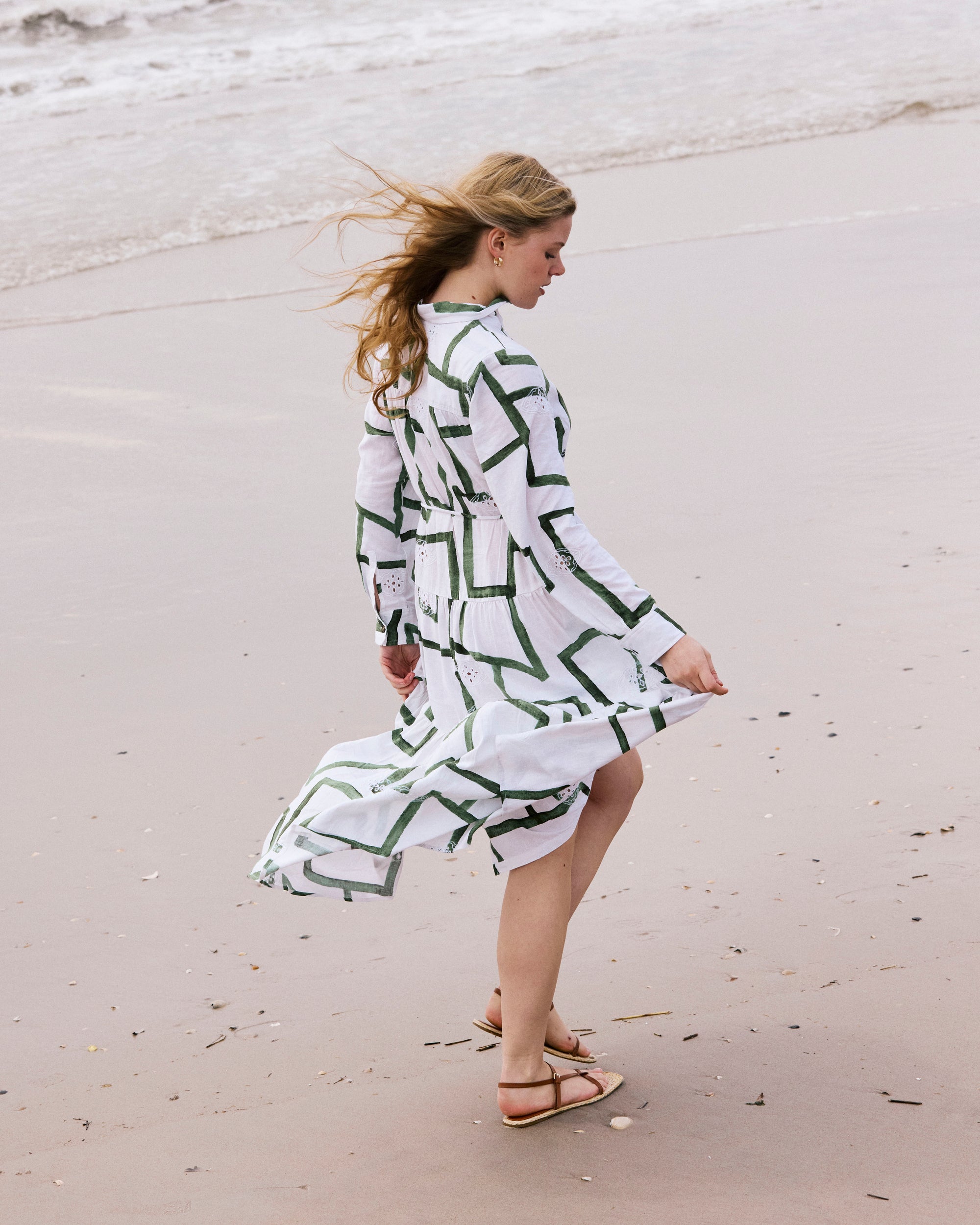Alix Linen Blend Shirtdress - Green Paint Print | Plus Size & Straight Size Women's Fashion | Universal Standard