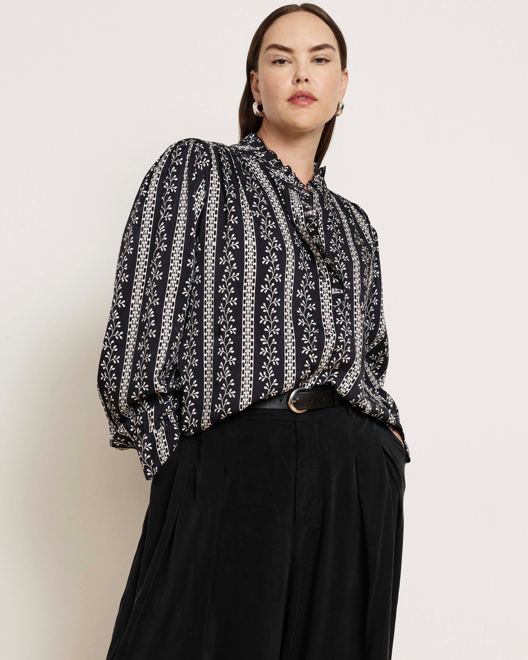 Endora Stretch Cupro Blouse - Florentine Print | Plus Size & Straight Size Women's Fashion | Universal Standard