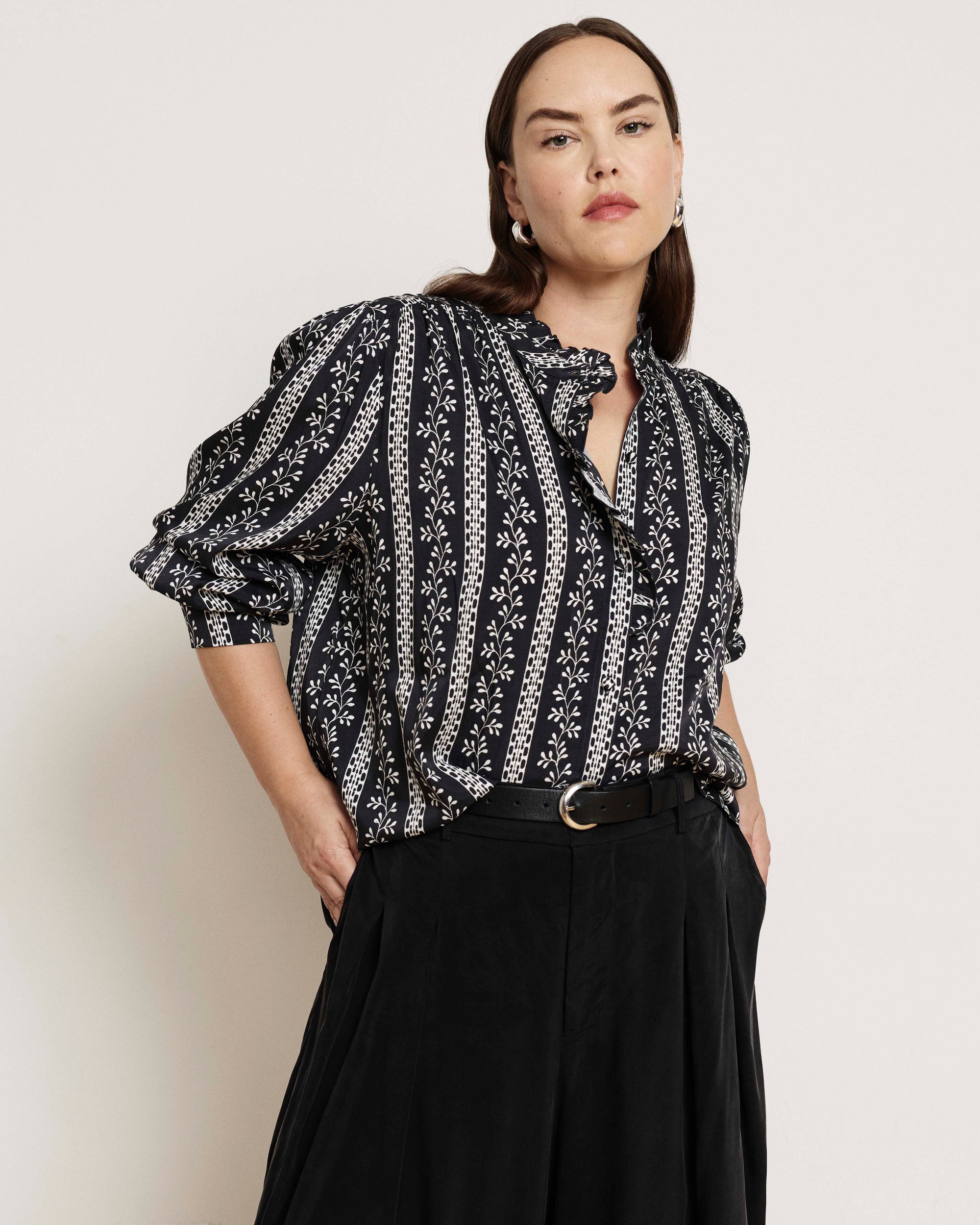 Endora Stretch Cupro Blouse - Florentine Print | Plus Size & Straight Size Women's Fashion | Universal Standard
