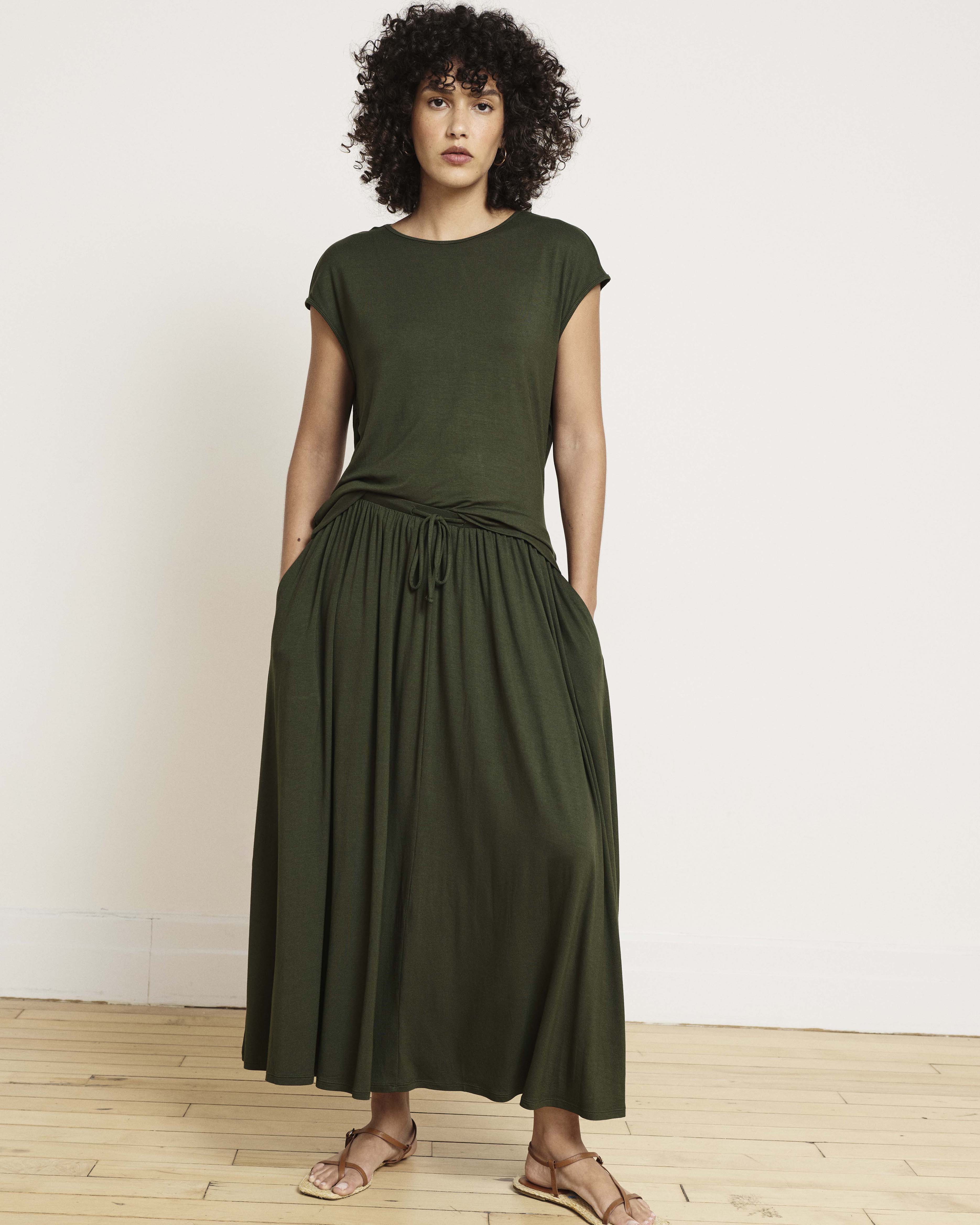 Tessa Liquid Jersey Skirt - Coratina Green | Plus Size & Straight Size Women's Fashion | Universal Standard