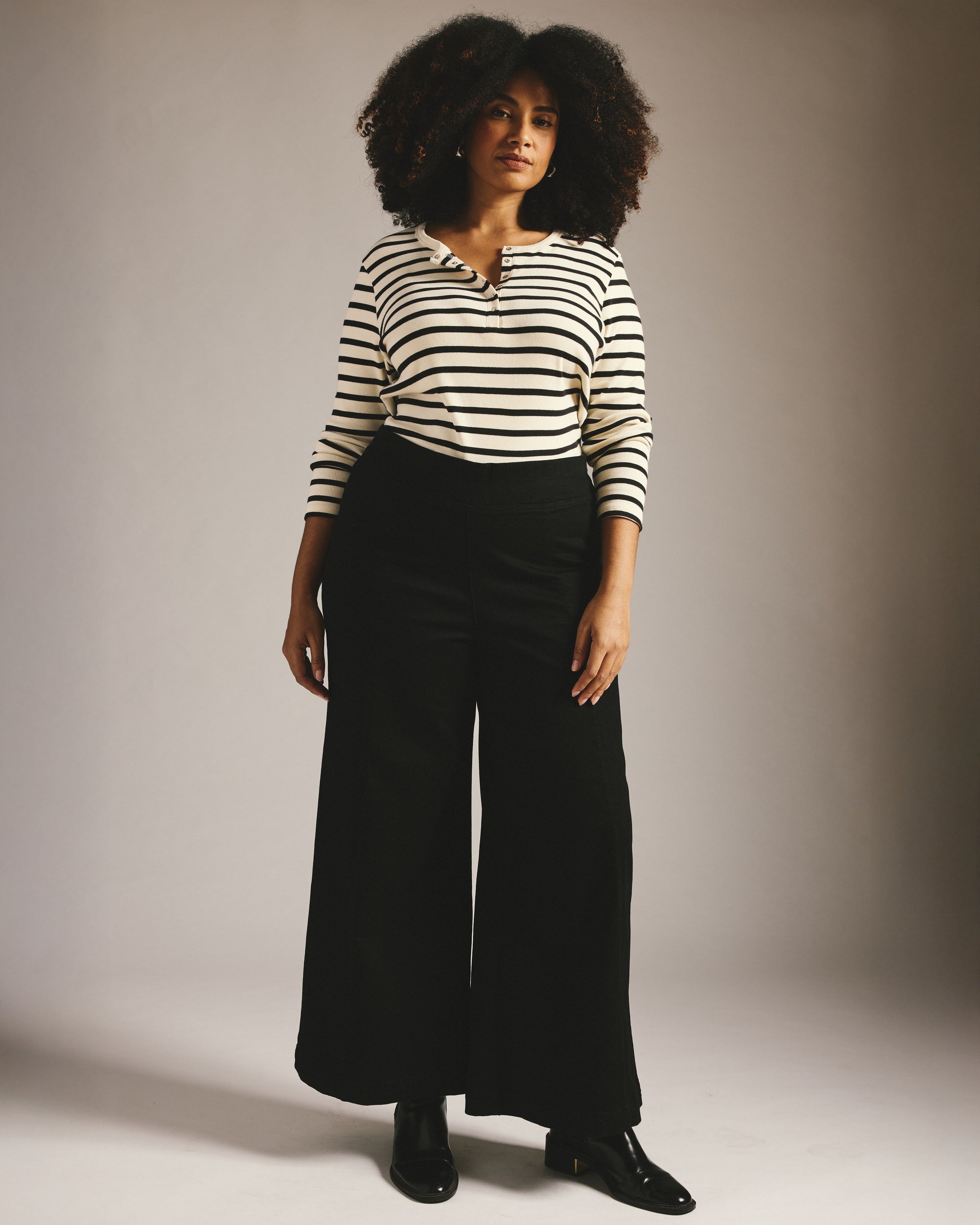 Olivia Pintuck Wide Leg Jeans - Jet Black