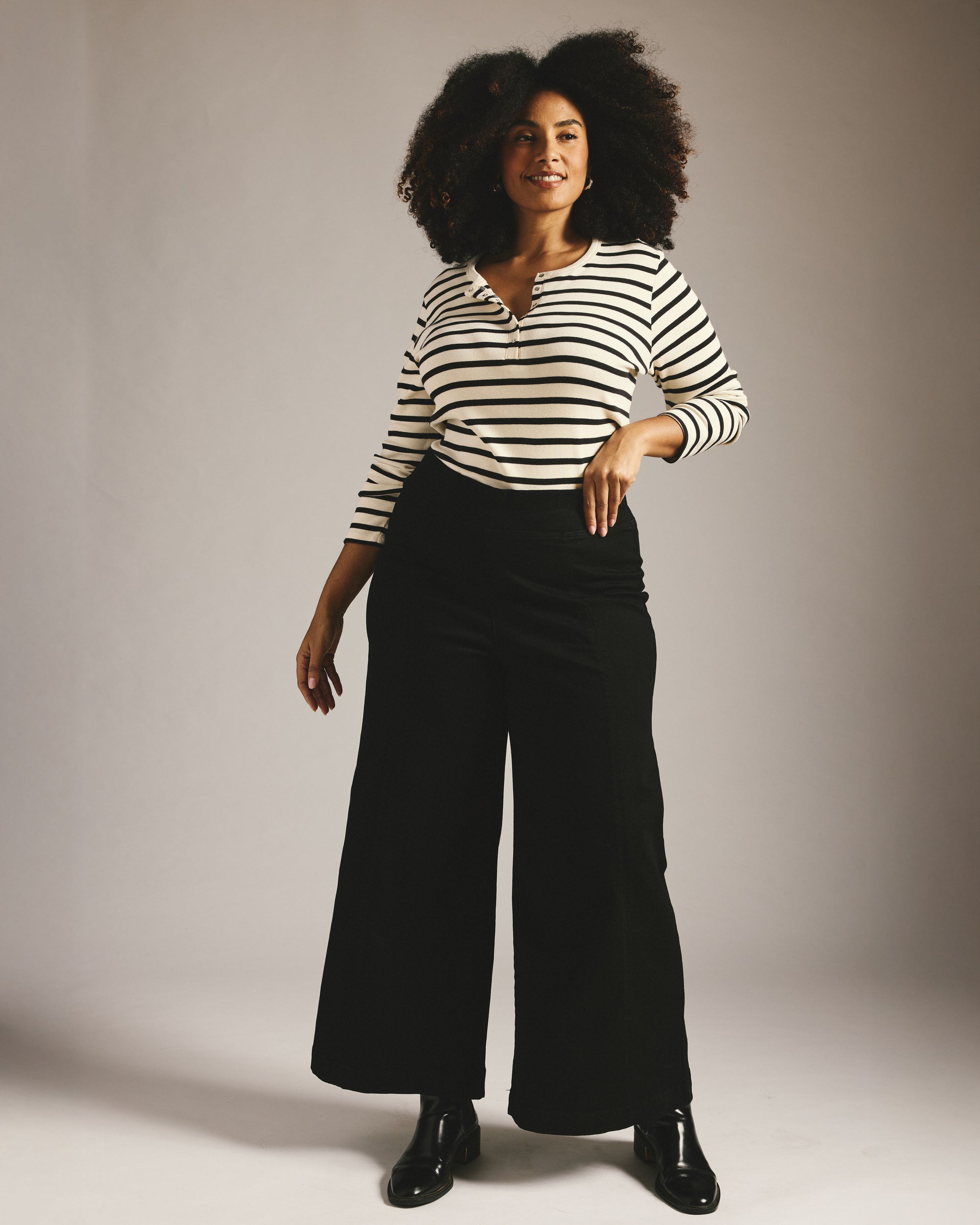 Olivia Pintuck Wide Leg Jeans - Jet Black