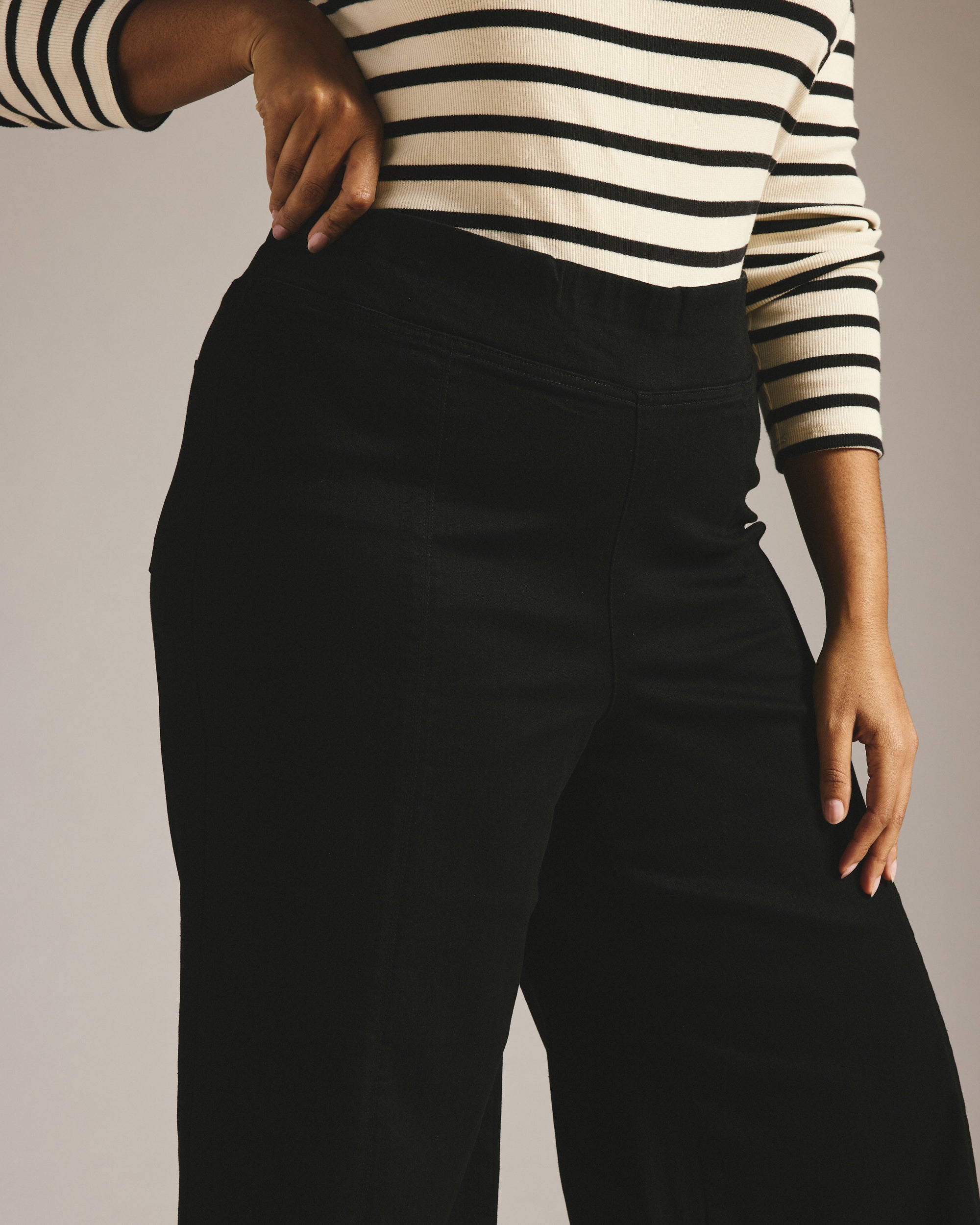 Olivia Pintuck Wide Leg Jeans - Jet Black