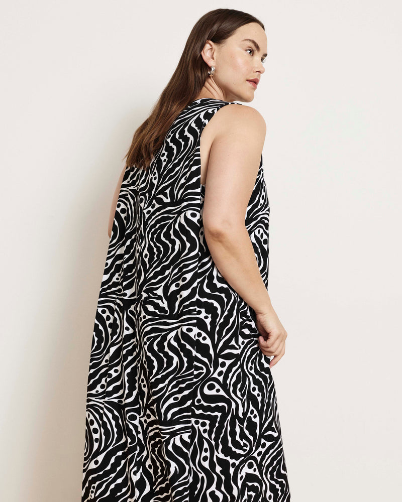 Pearl Divine Jersey Dress - Black Bosco Print