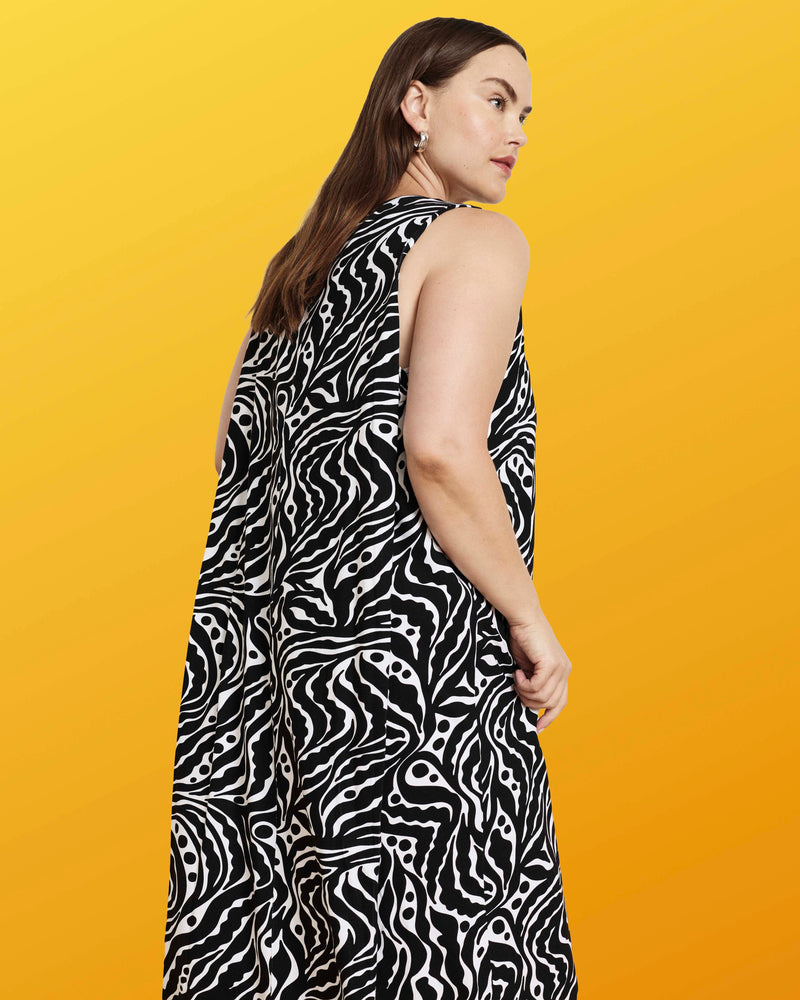 Pearl Divine Jersey Dress - Black Bosco Print
