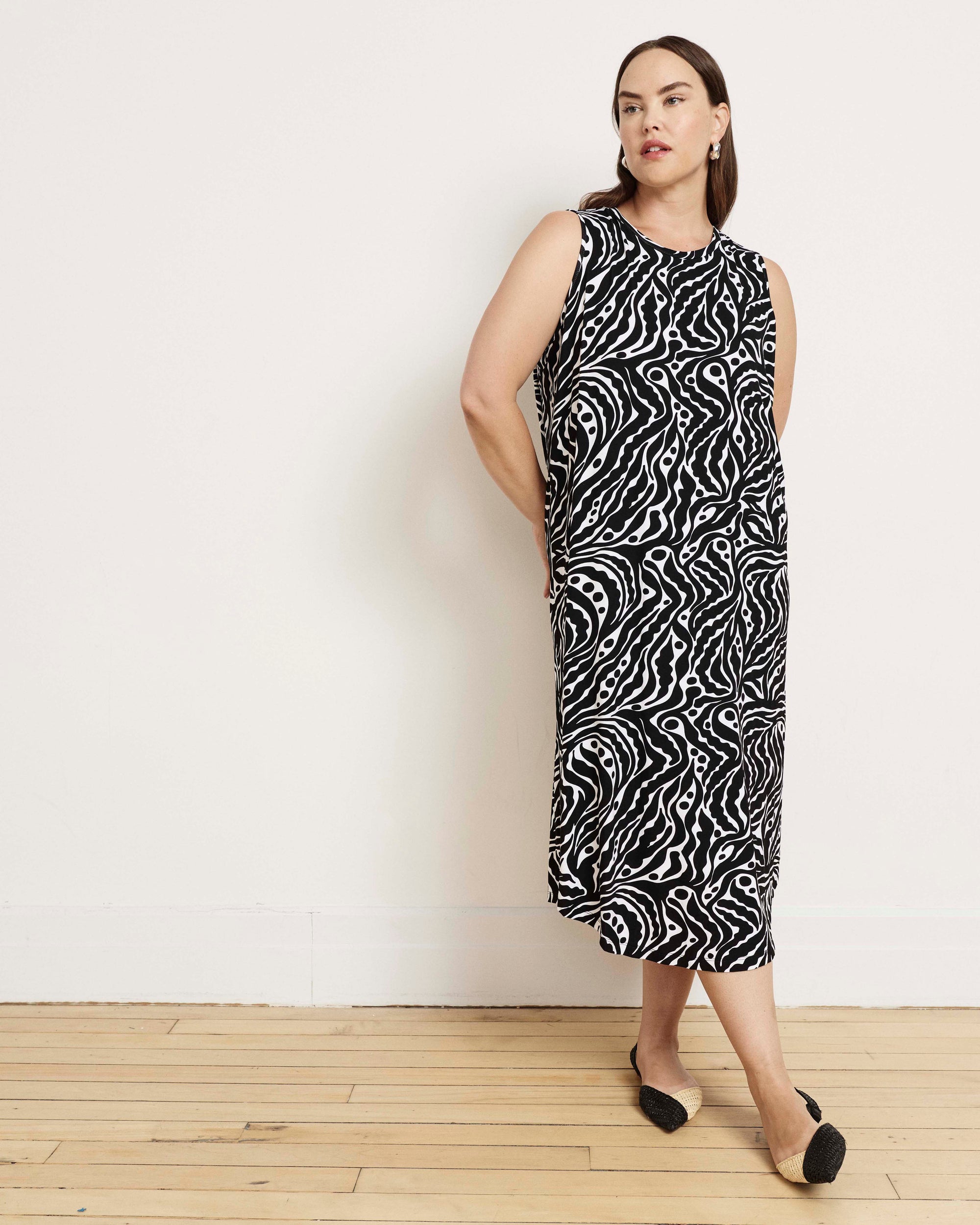 Pearl Divine Jersey Dress - Black Bosco Print | Plus Size & Straight Size Women's Fashion | Universal Standard