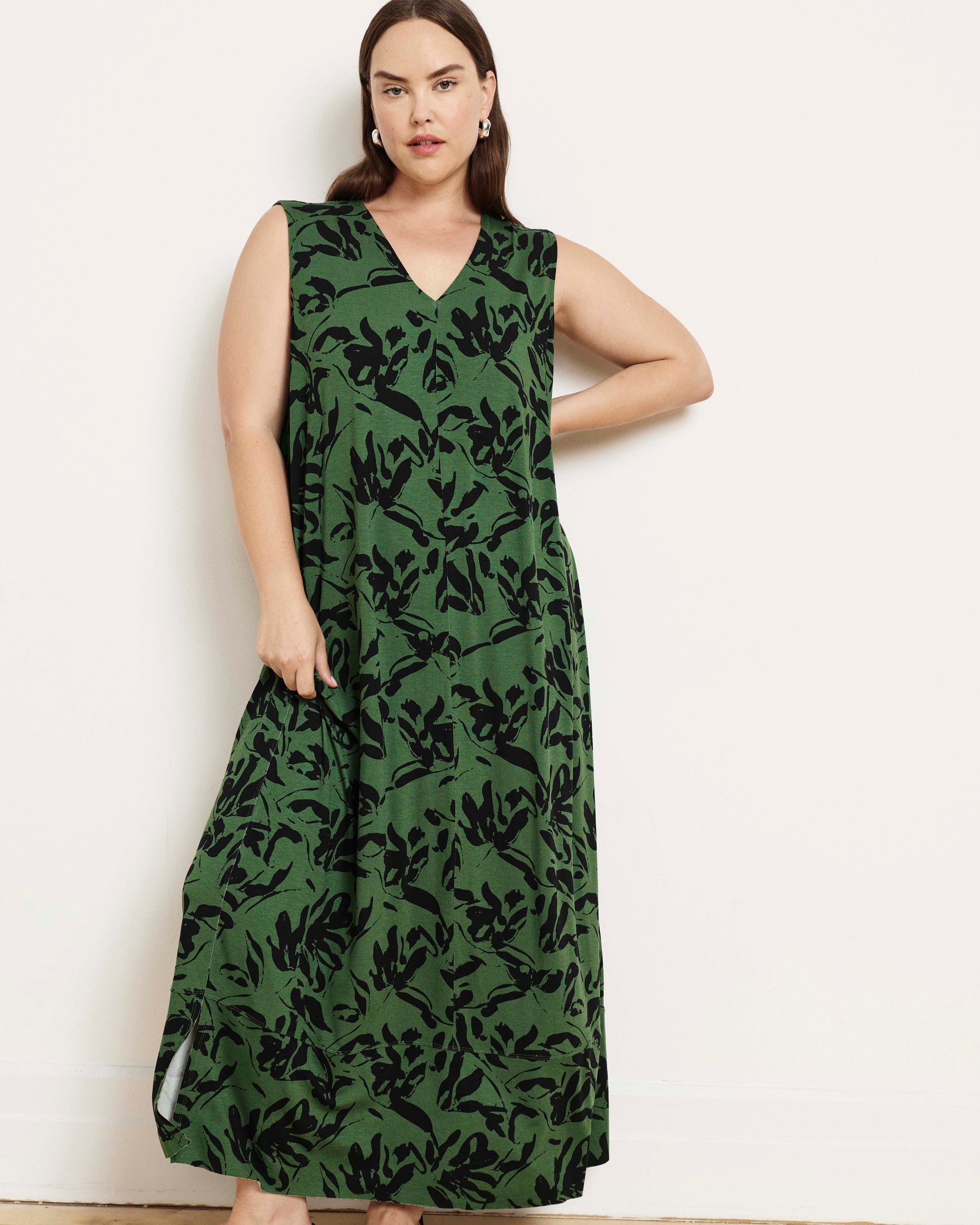 Claremont Liquid Jersey Sheath Dress - Green Sgrafitto Print | Plus Size & Straight Size Women's Fashion | Universal Standard