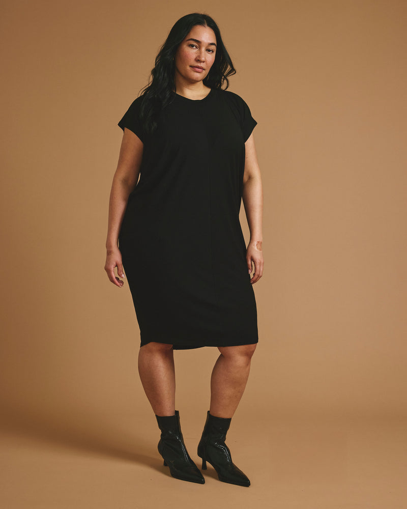 Carrea Relaxed Liquid Jersey Dress - Black | Plus Size & Straight Size Women's Fashion | Universal Standard