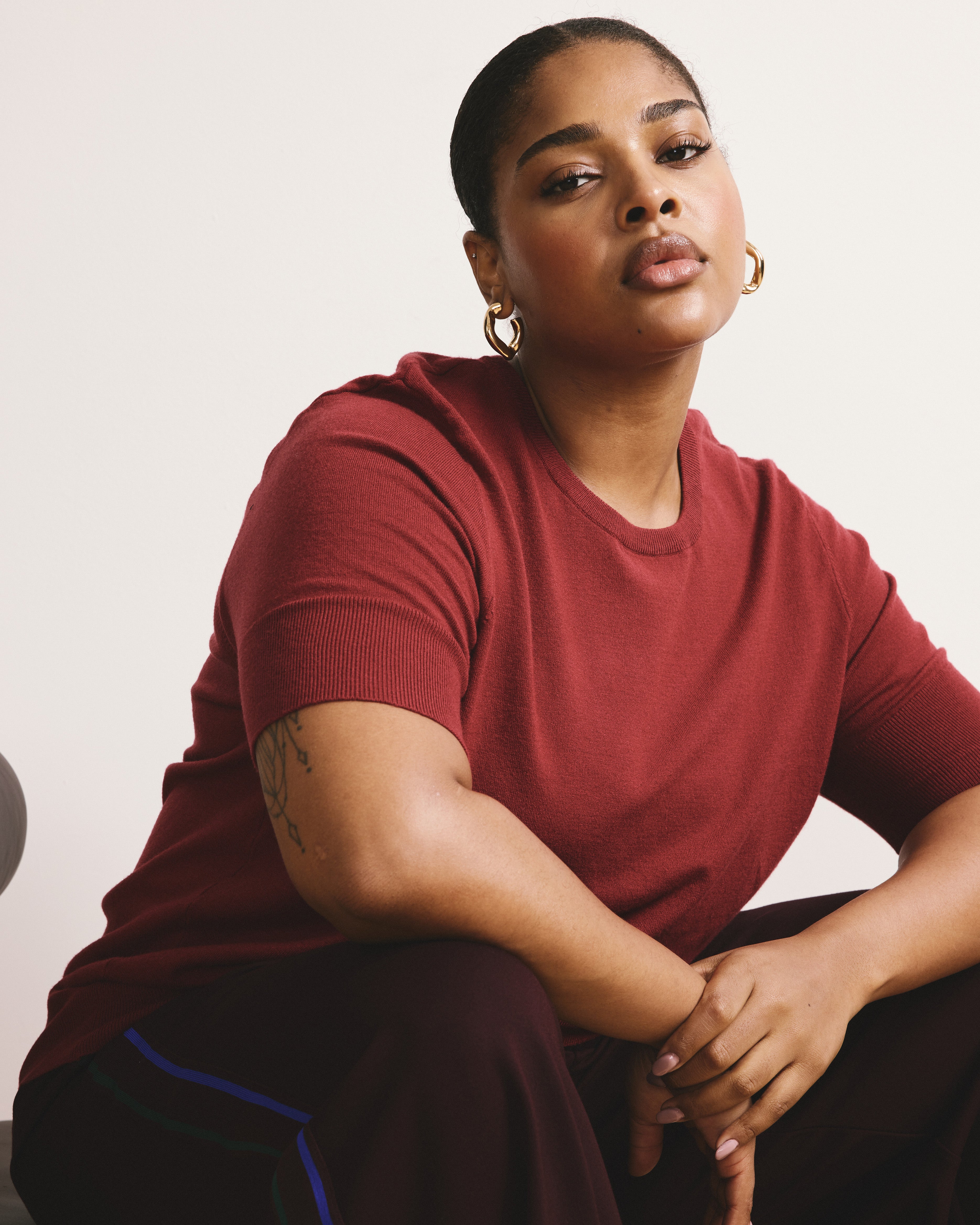 Savvy Fine Knit Sweater Top - Garnet