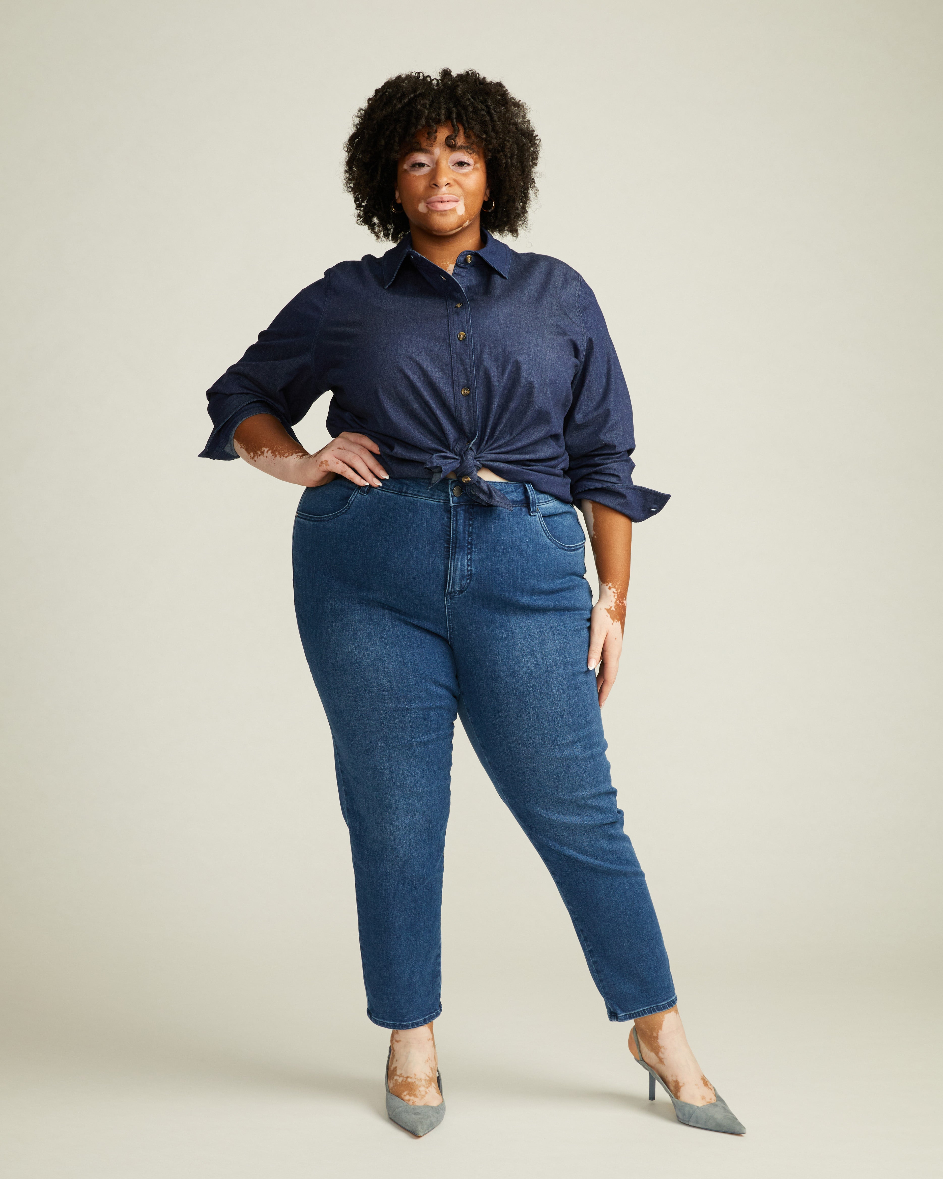 Woman wearing Seine High Rise Skinny Jeans 27 Inch - Odeon Blue from Universal Standard