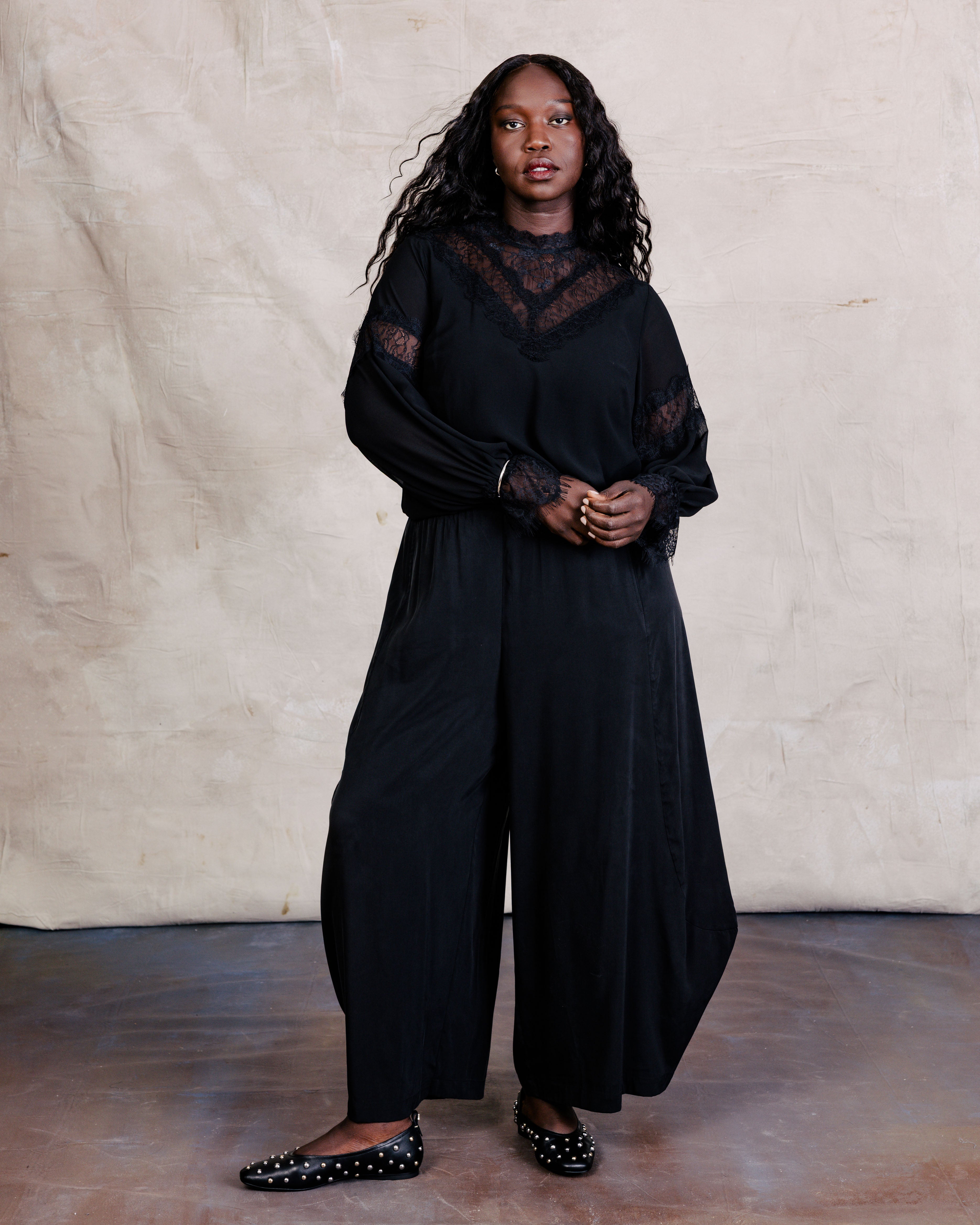 US x Lauren Chan Stretch Cupro Balloon Pants - Black | Plus Size & Straight Size Women's Fashion | Universal Standard