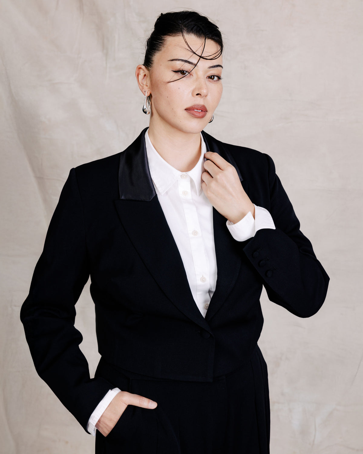 US x Lauren Chan Cropped Tuxedo Jacket - Black | Plus Size & Straight Size Women's Fashion | Universal Standard