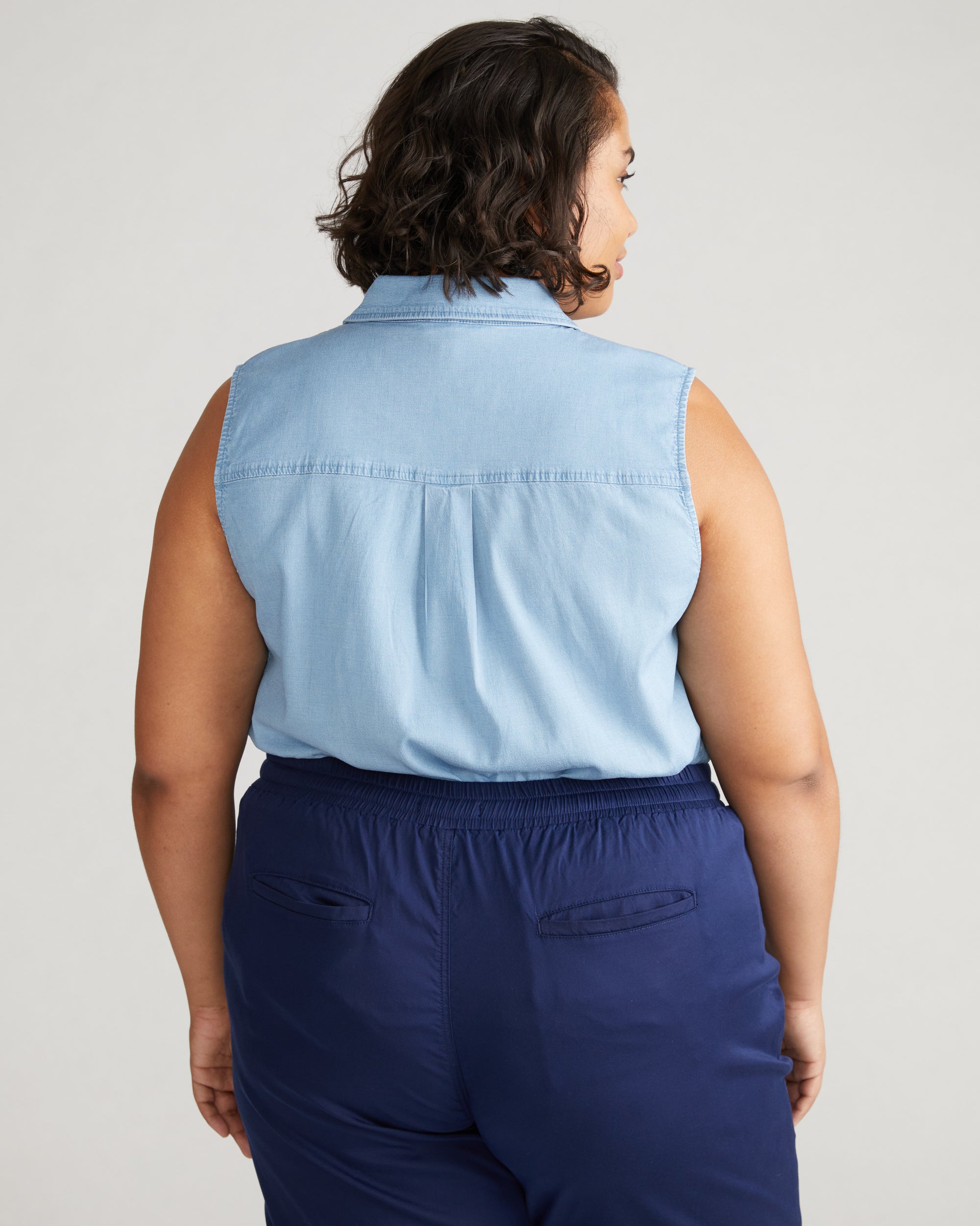 Perfect Tencel Chambray Sleeveless Shirt - Morning Blue | Plus Size & Straight Size Women's Fashion | Universal Standard