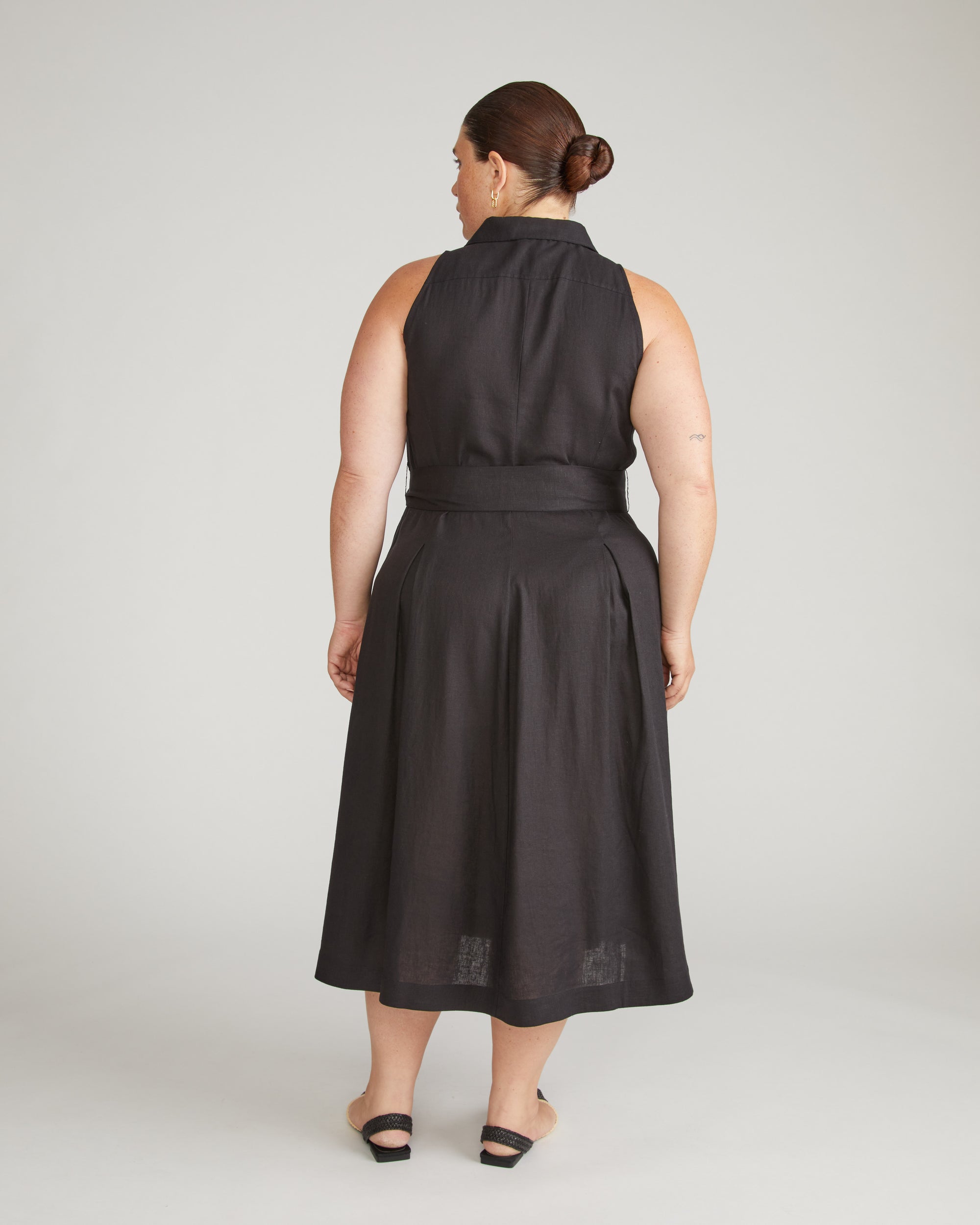 Adelaide Linen Shirtdress - Black | Plus Size & Straight Size Women's Fashion | Universal Standard
