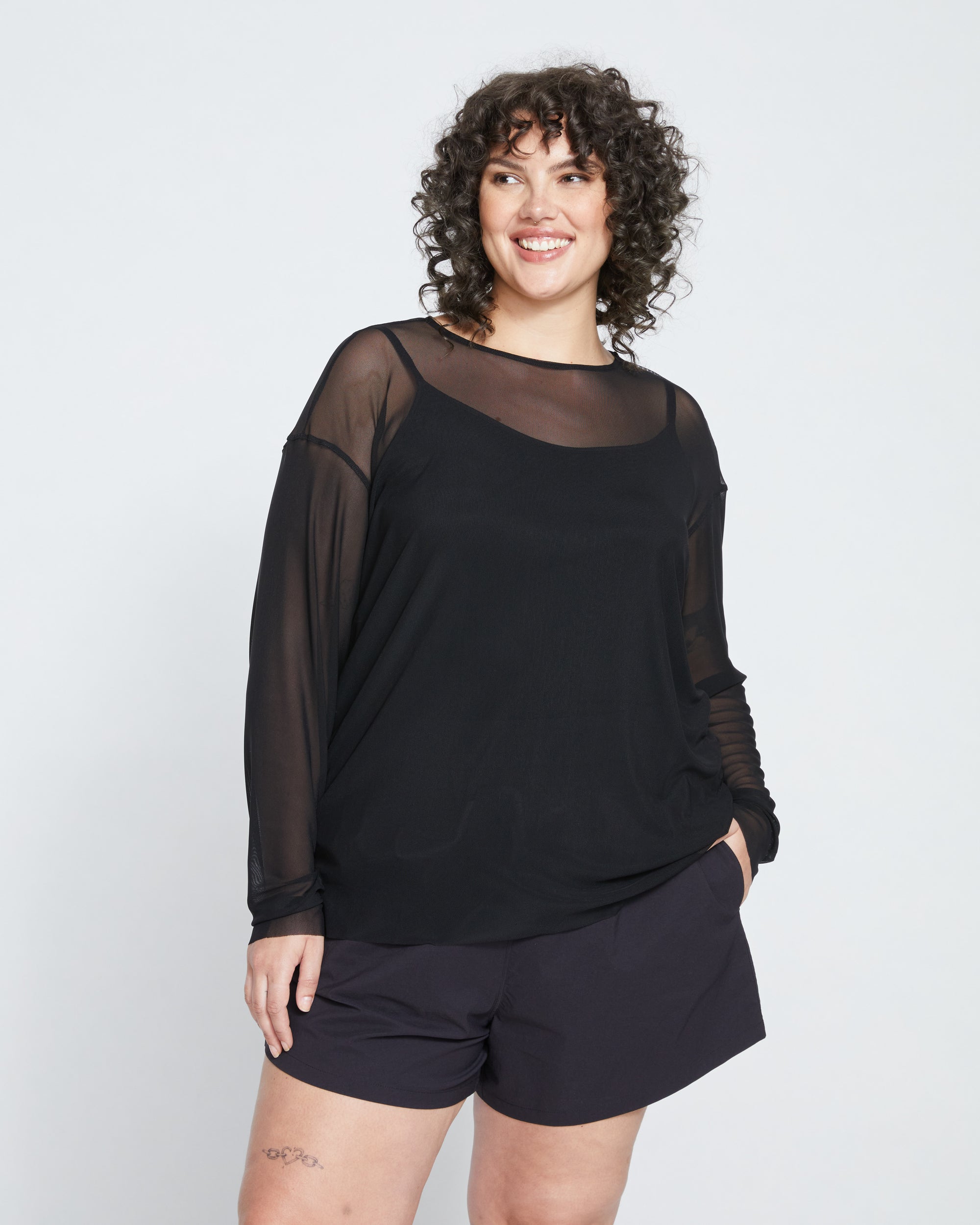 Thames Fog Top - Black | Plus Size & Straight Size Women's Fashion | Universal Standard