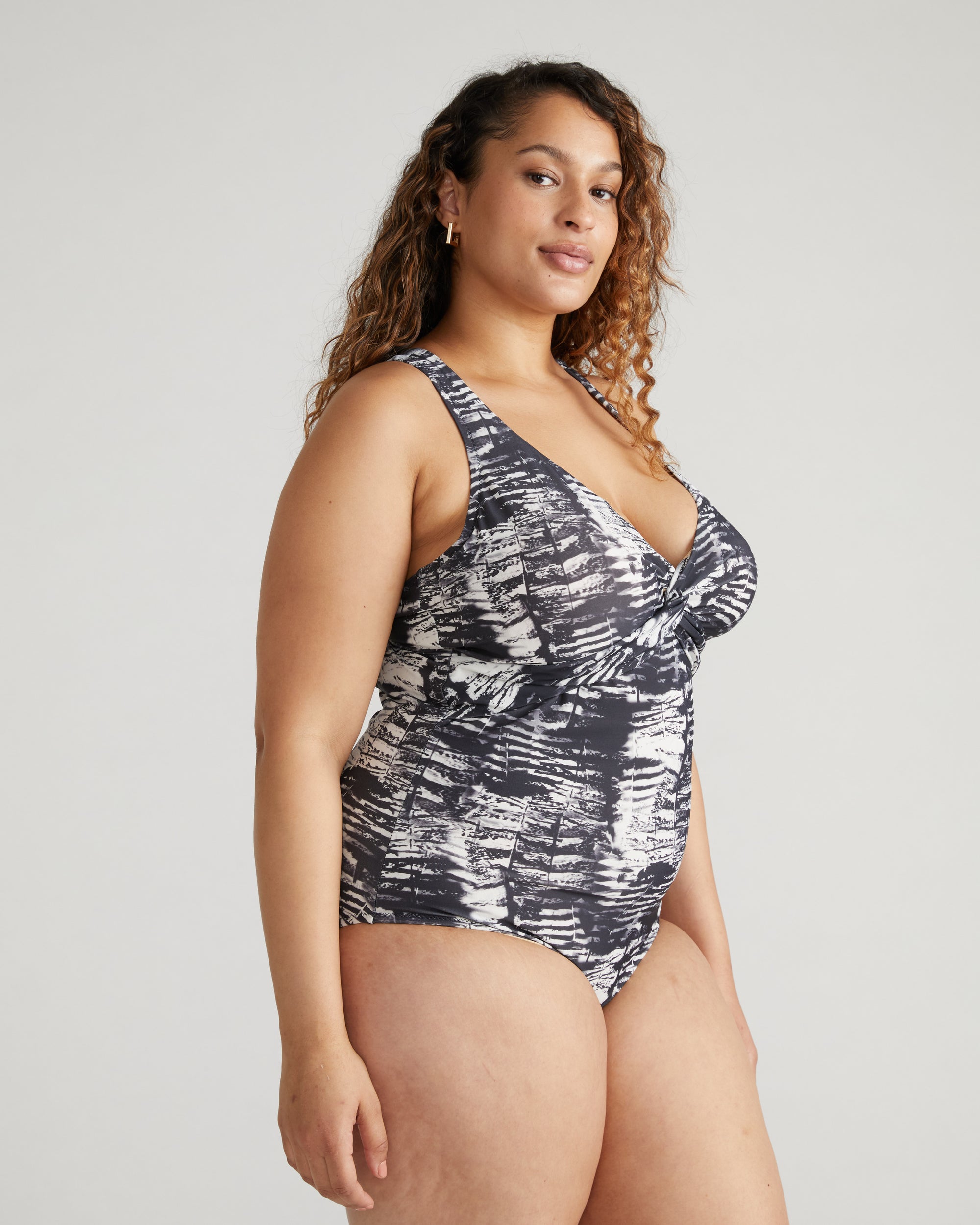 The Swimsuit - Shadow Palm