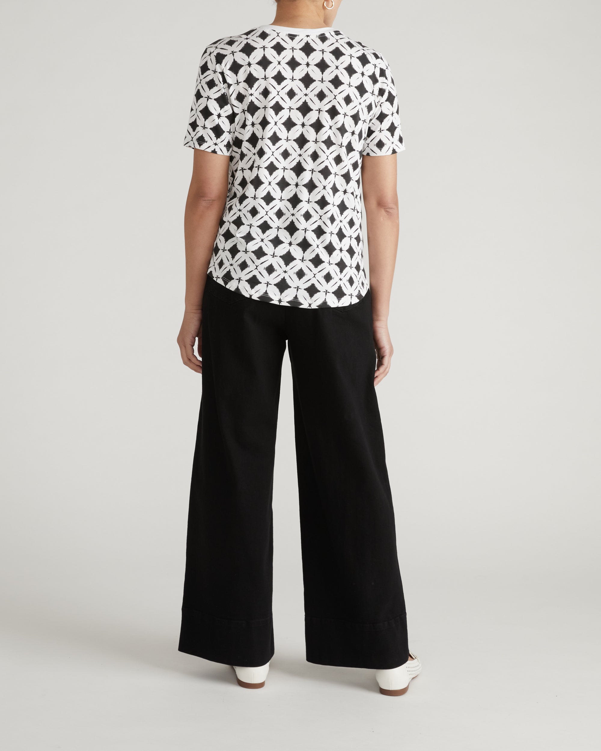 V Rex - Eclipse Print | Plus Size & Straight Size Women's Fashion | Universal Standard