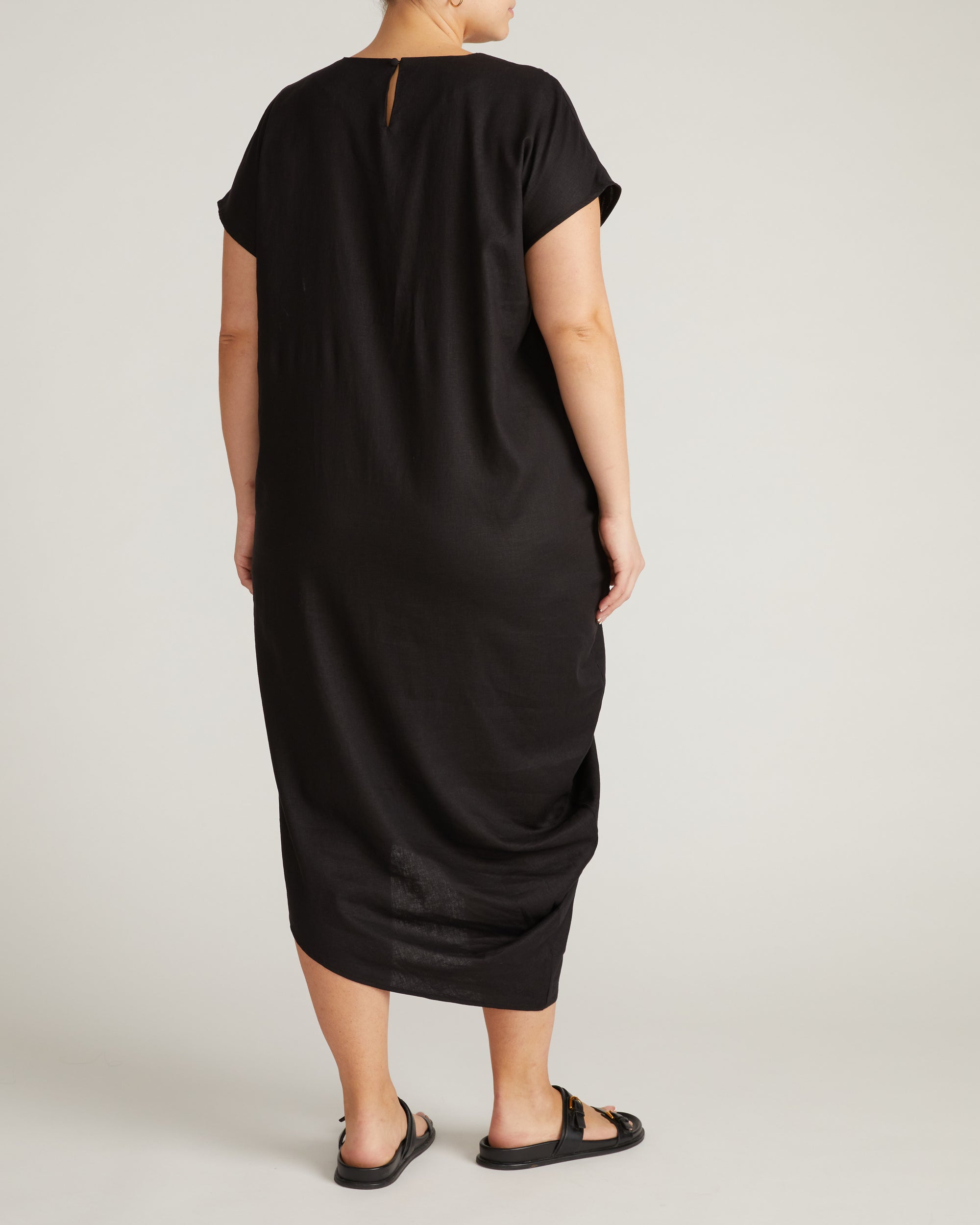 Iconic Stretch Linen Geneva Dress - / Black- SizeXL - by Universal Standard Iconic Stretch Linen Geneva Dress - / Black- SizeXL - by Universal Standard