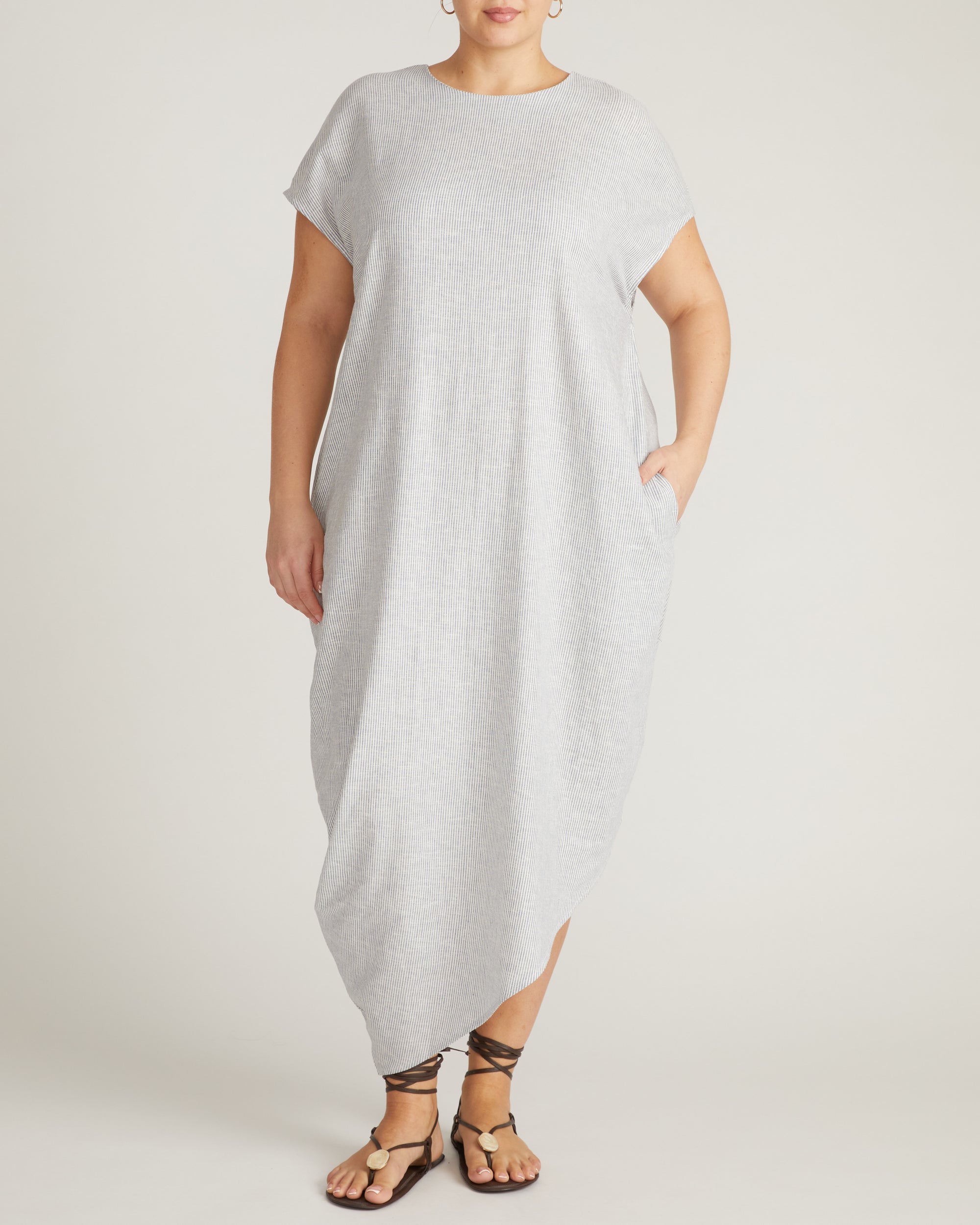 Iconic Stretch Linen Geneva Dress - Beach Stripe | Plus Size & Straight Size Women's Fashion | Universal Standard