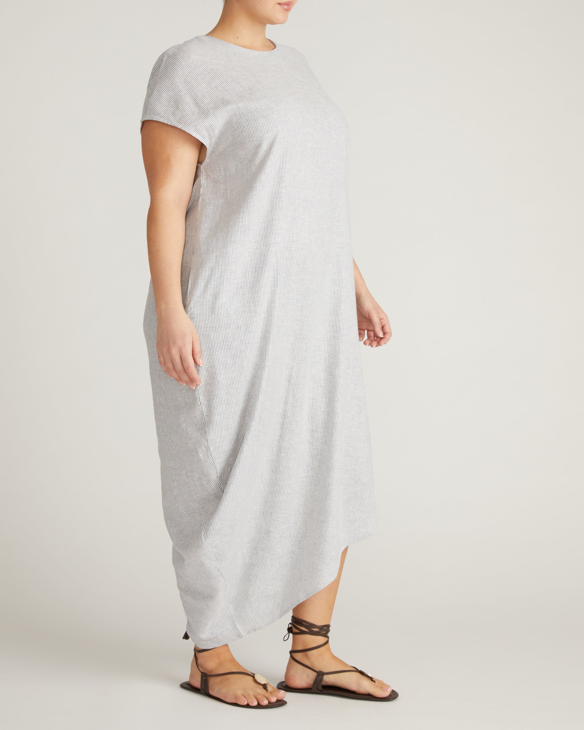 Iconic Stretch Linen Geneva Dress - Beach Stripe | Plus Size & Straight Size Women's Fashion | Universal Standard
