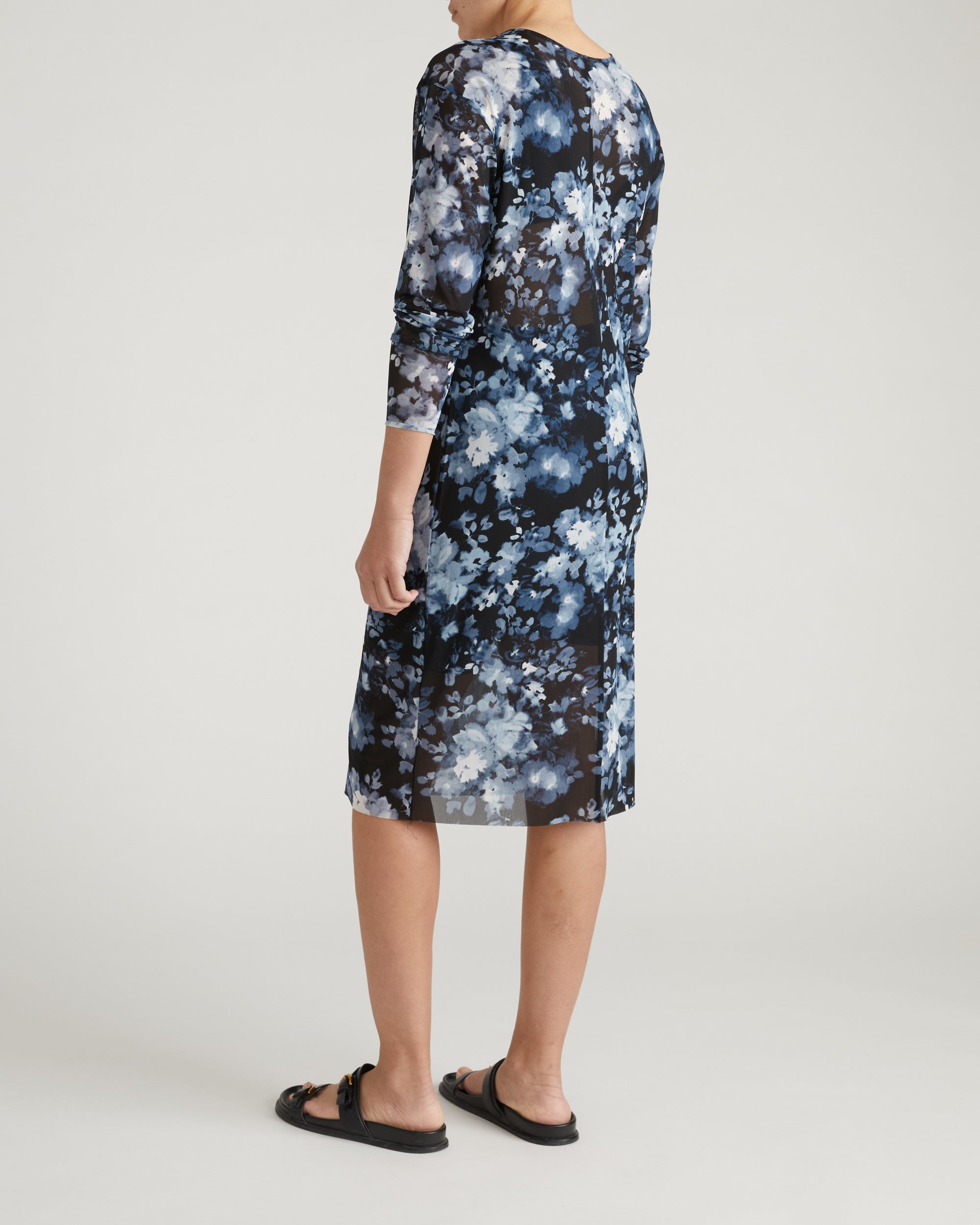 Thames Fog Dress - Tumbling Bouquet Print | Plus Size & Straight Size Women's Fashion | Universal Standard