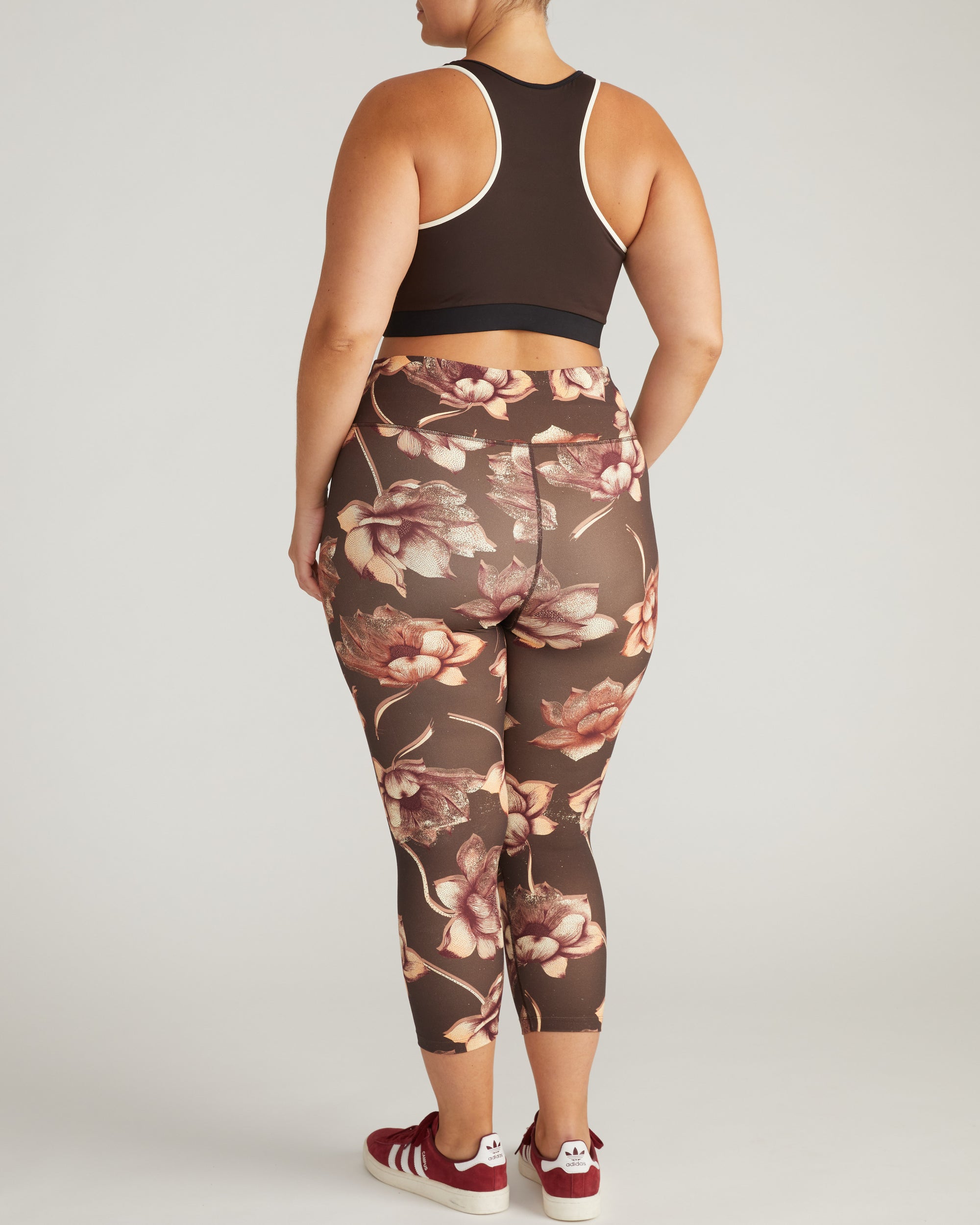 Next-to-Naked Racerback Sports Bra - Deep Brown/Dove Wing Trim | Plus Size & Straight Size Women's Fashion | Universal Standard