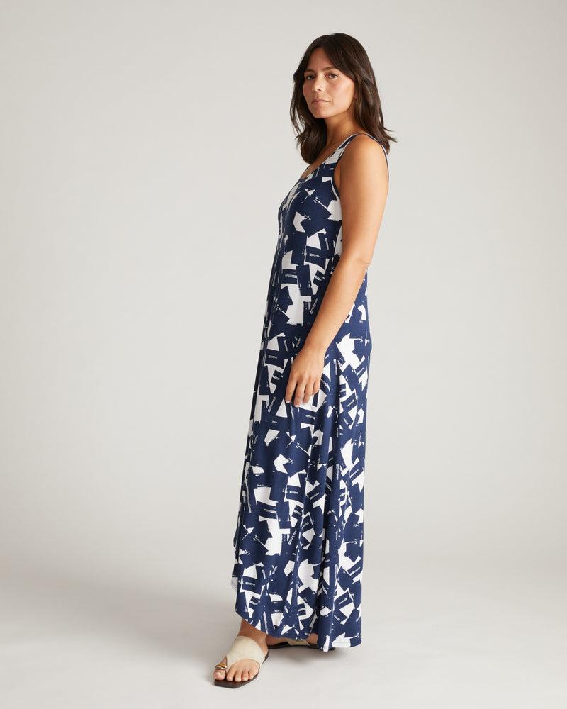 Athena Divine Jersey Dress - Navy Santiago Print | Plus Size & Straight Size Women's Fashion | Universal Standard