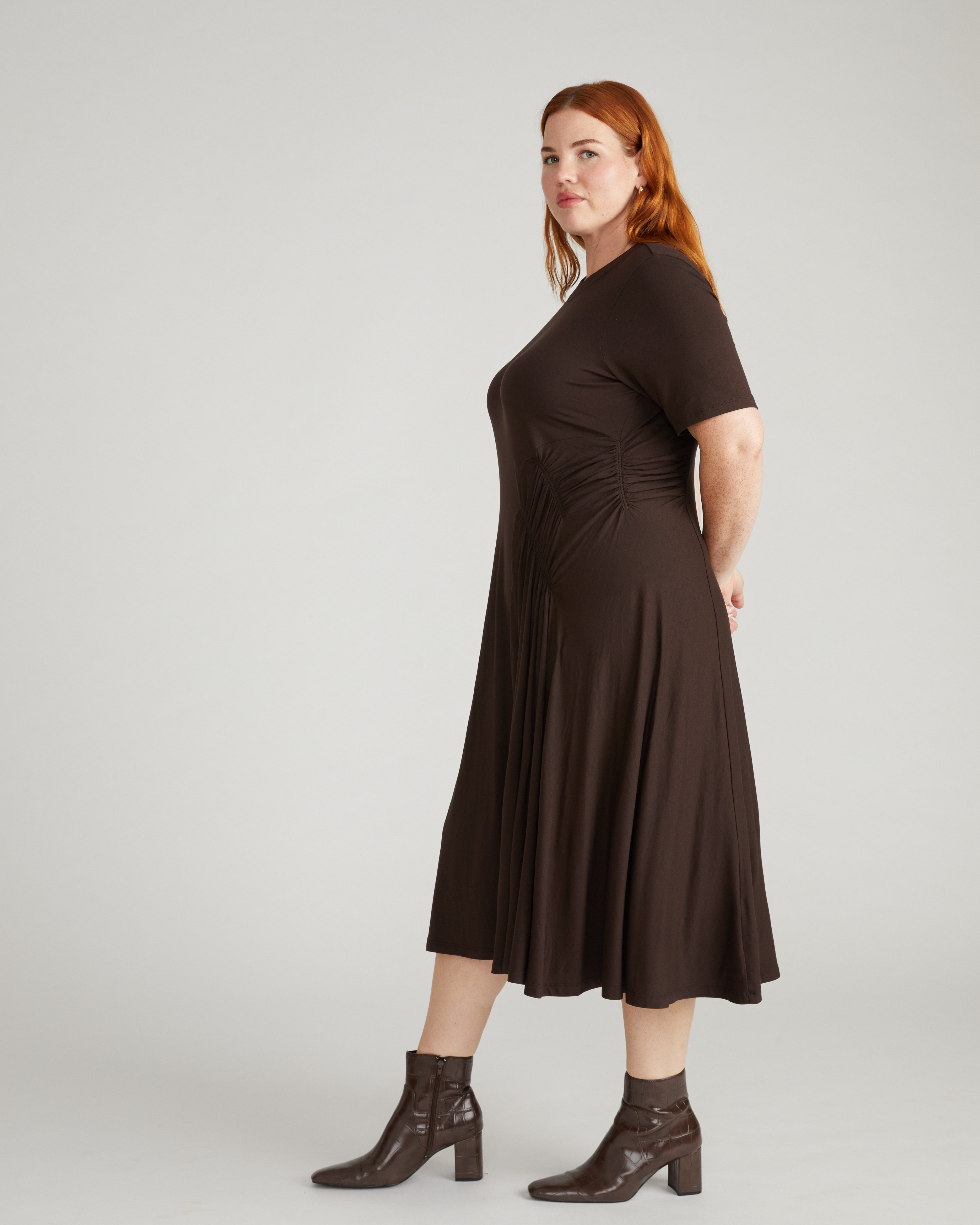 Devi Liquid Jersey Dress - Espresso – Universal Standard