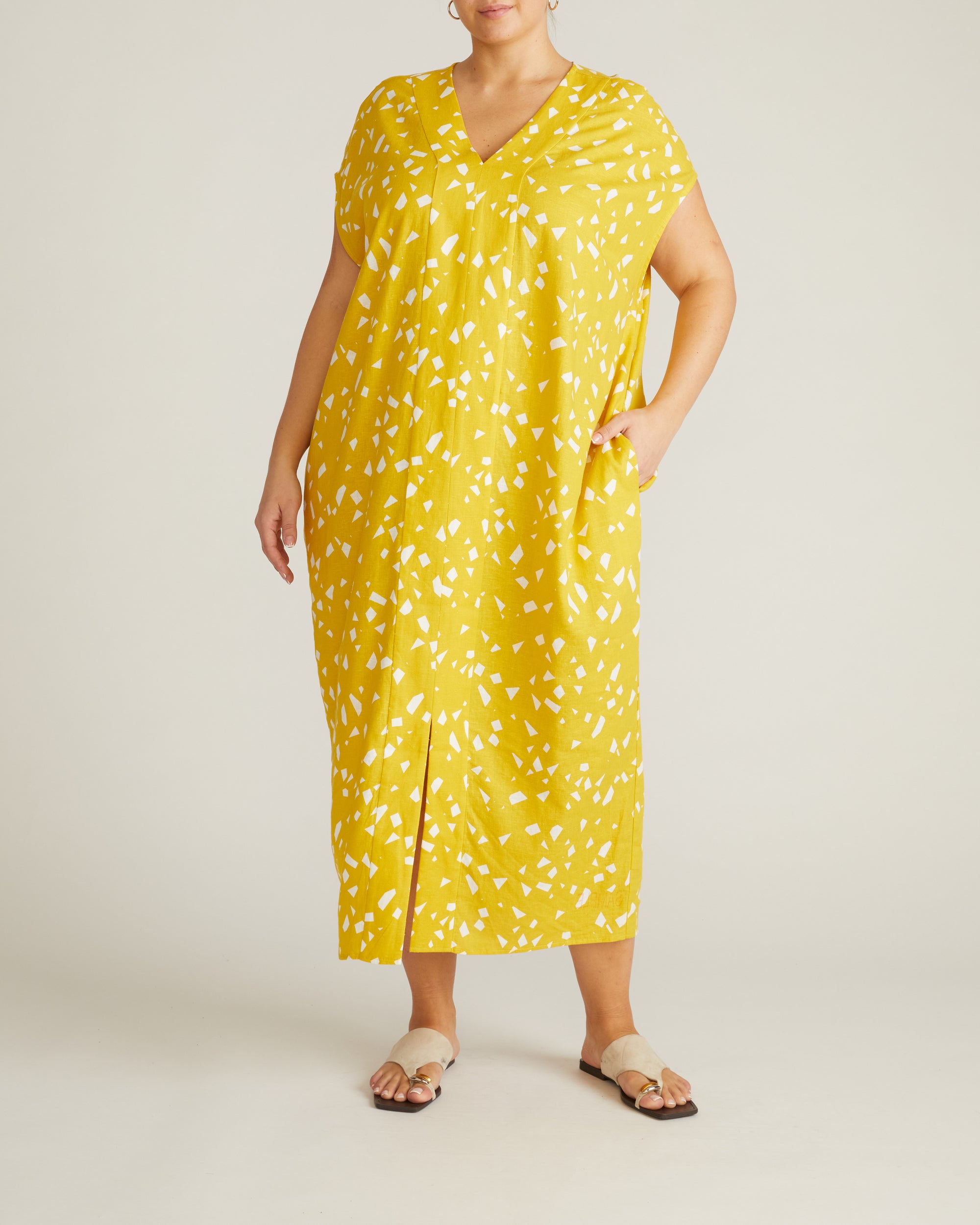 Cabana Linen Kaftan - Yellow Confetti Print | Plus Size & Straight Size Women's Fashion | Universal Standard