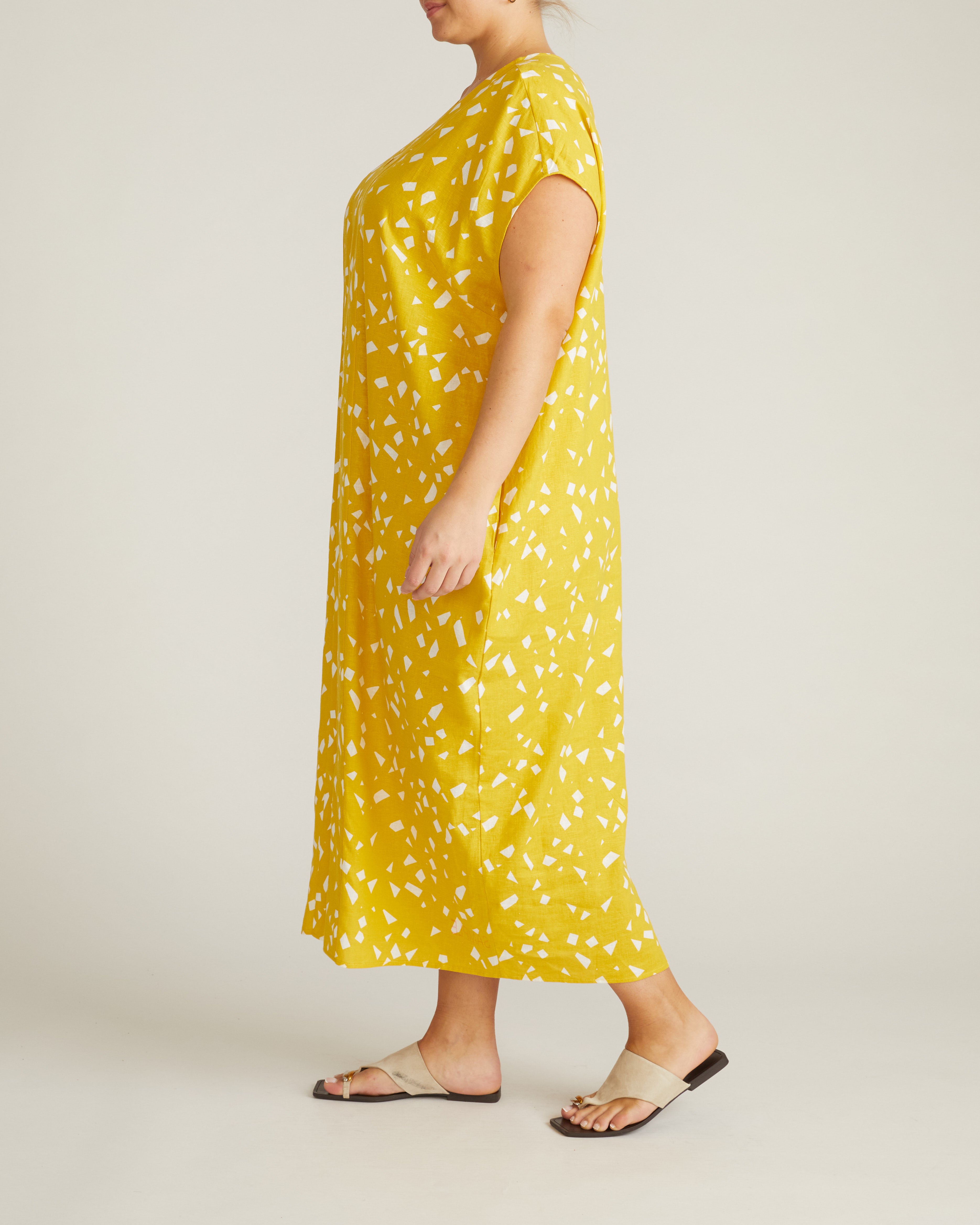 Cabana Linen Kaftan - Yellow Confetti Print – Universal Standard