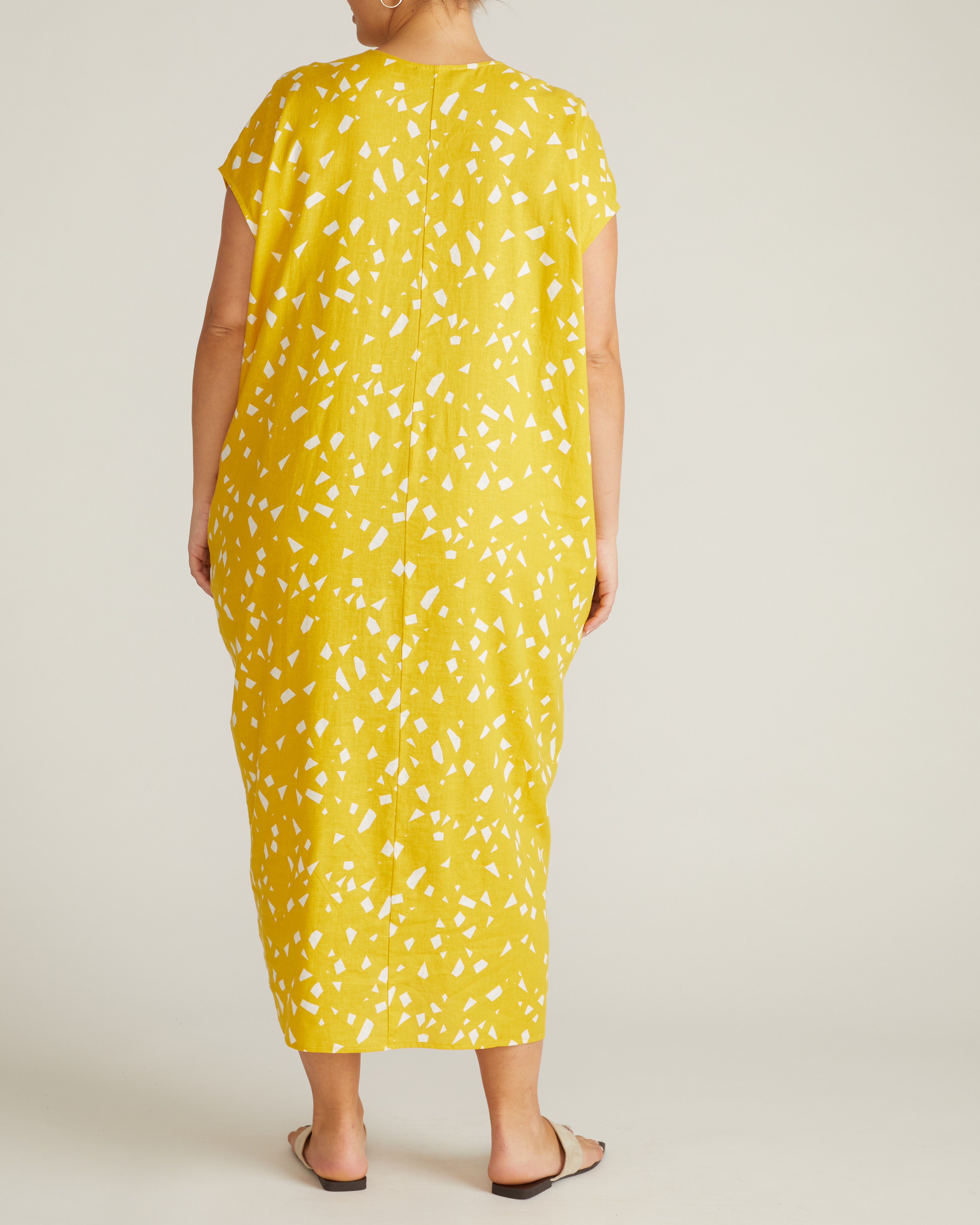 Cabana Linen Kaftan - Yellow Confetti Print – Universal Standard