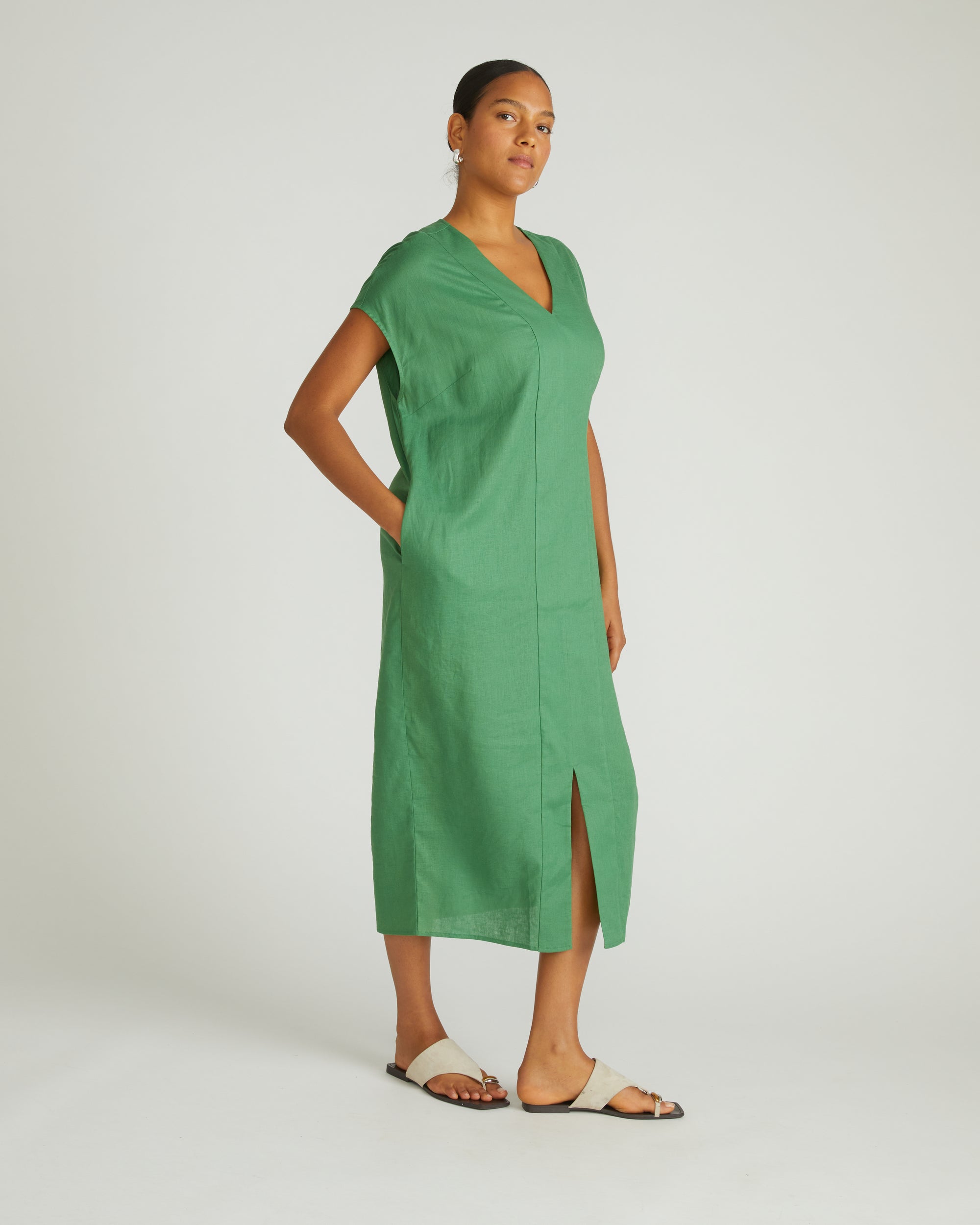 Cabana Linen Kaftan - Clover