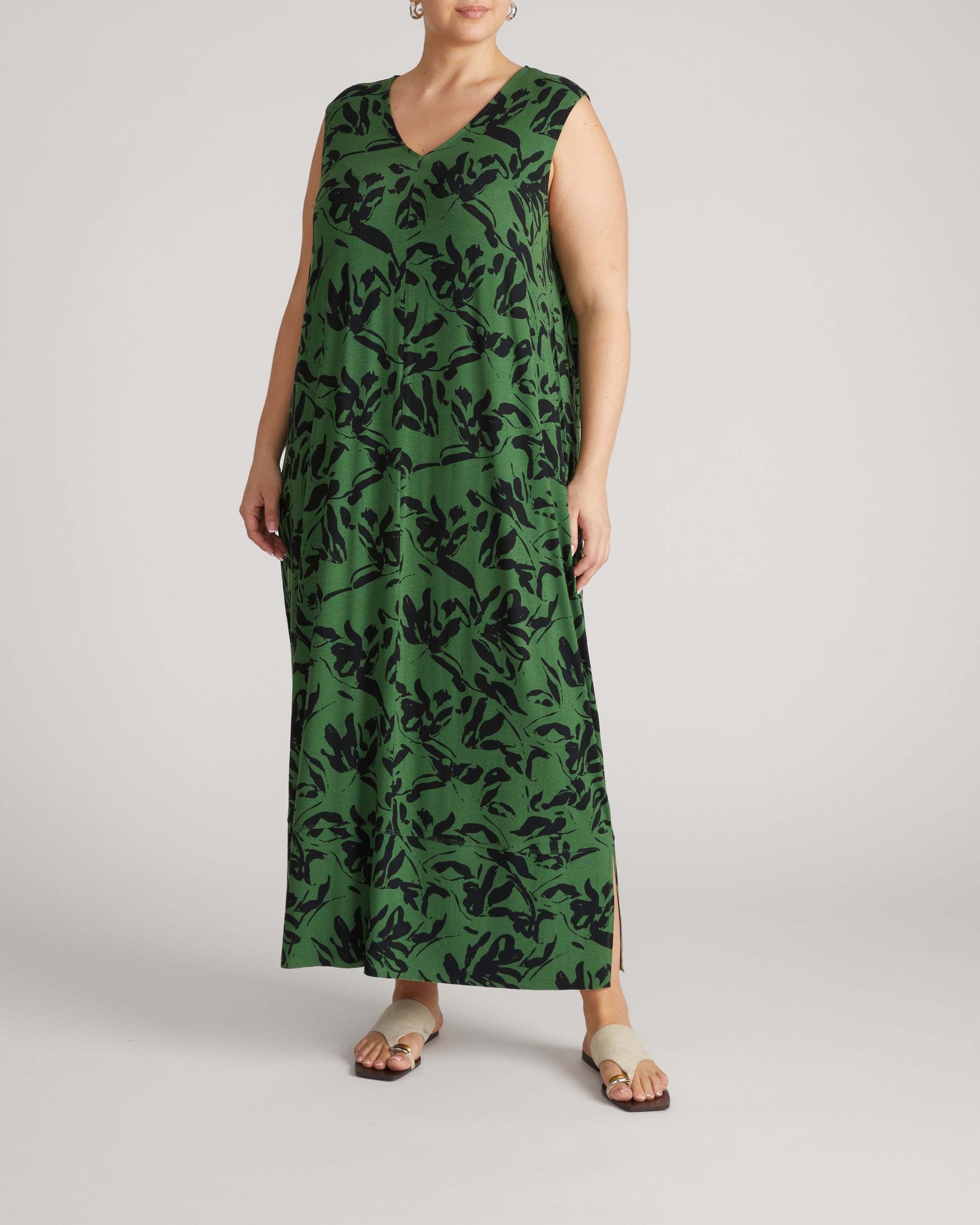 Claremont Liquid Jersey Sheath Dress - Green Sgrafitto Print | Plus Size & Straight Size Women's Fashion | Universal Standard