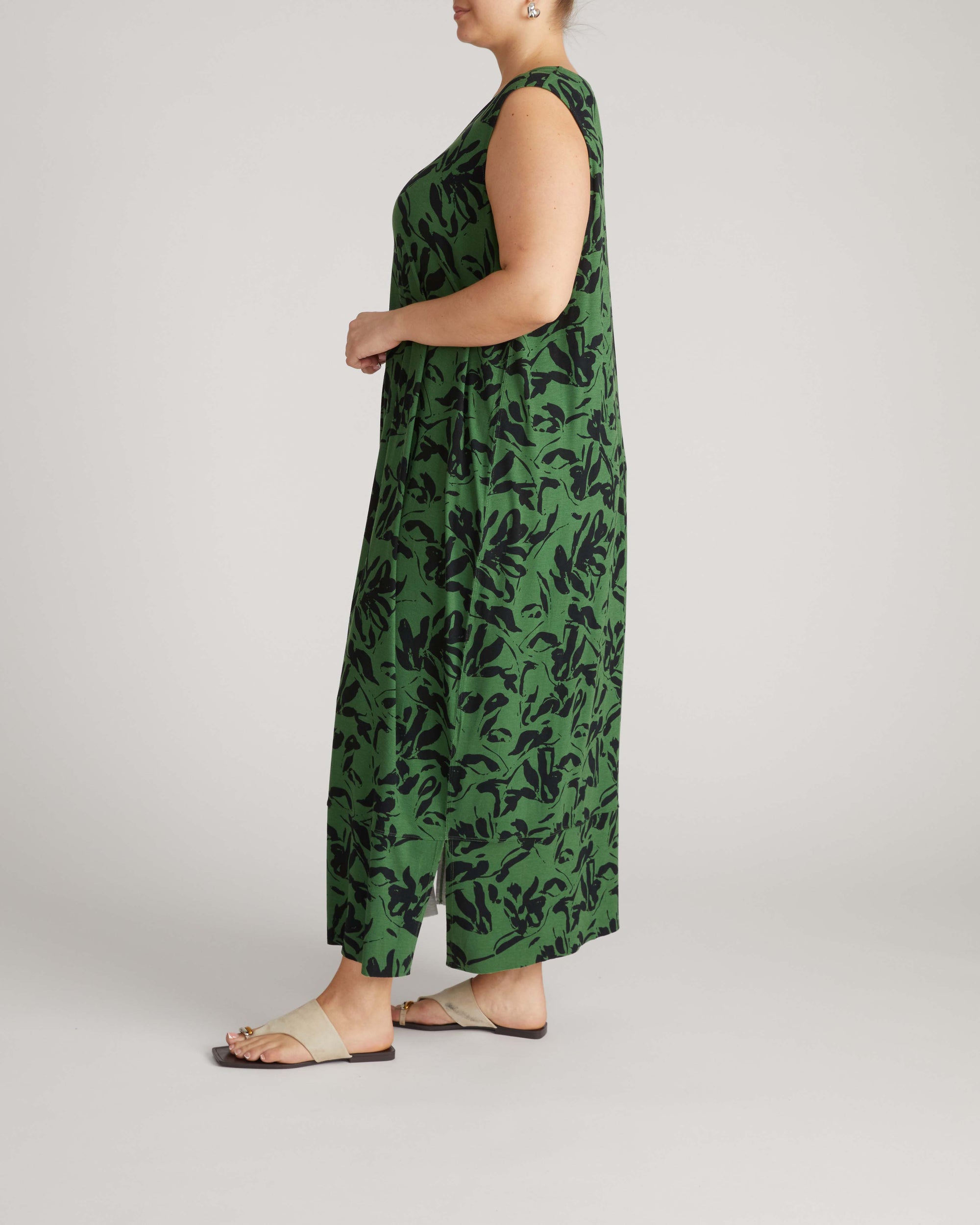 Claremont Liquid Jersey Sheath Dress - Green Sgrafitto Print | Plus Size & Straight Size Women's Fashion | Universal Standard