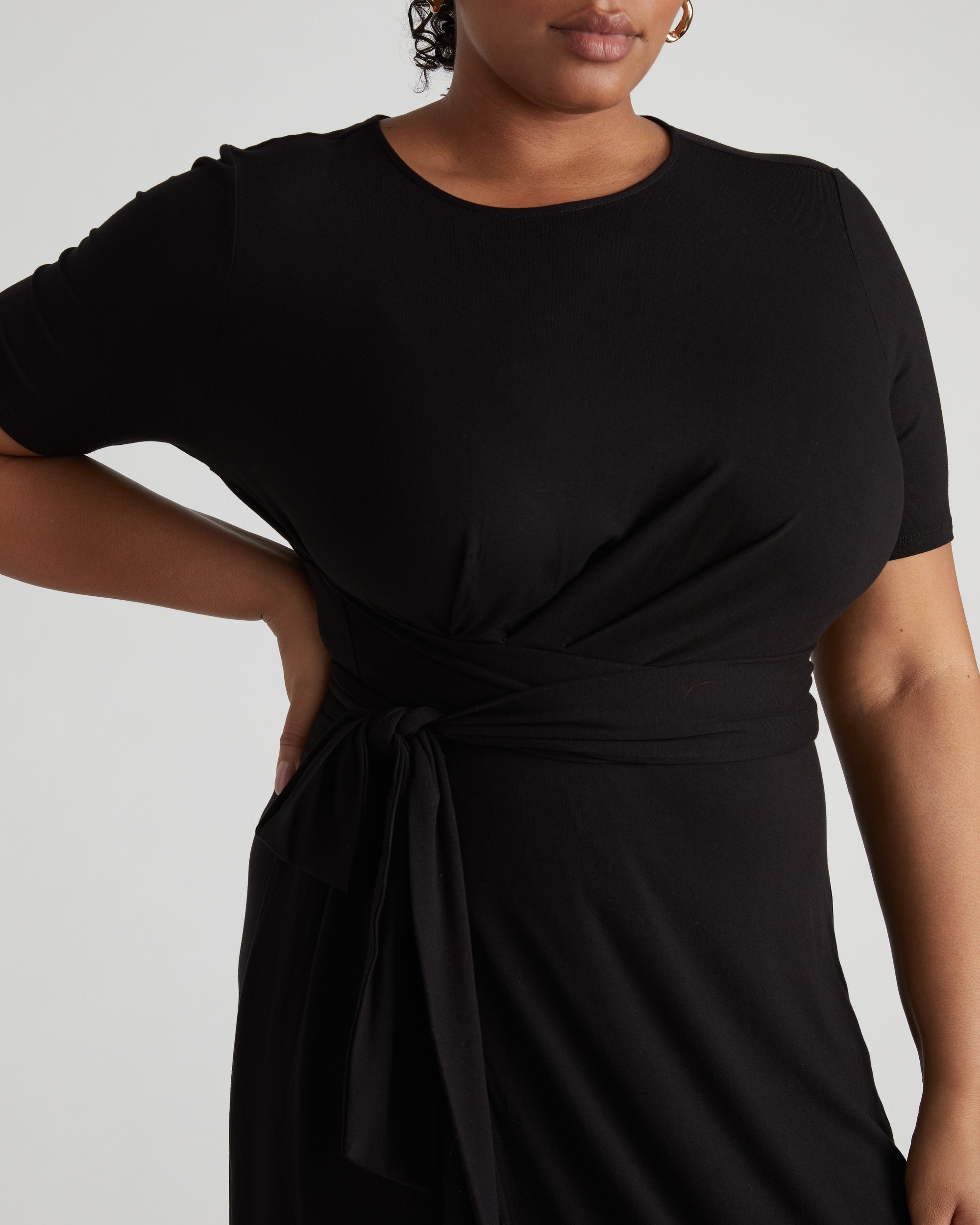 Universal Standard Women's Delilah Tie Waist Midi Dress - Black - Casual dresses Universal Standard Women's Delilah Tie Waist Midi Dress - Black - Casual dresses