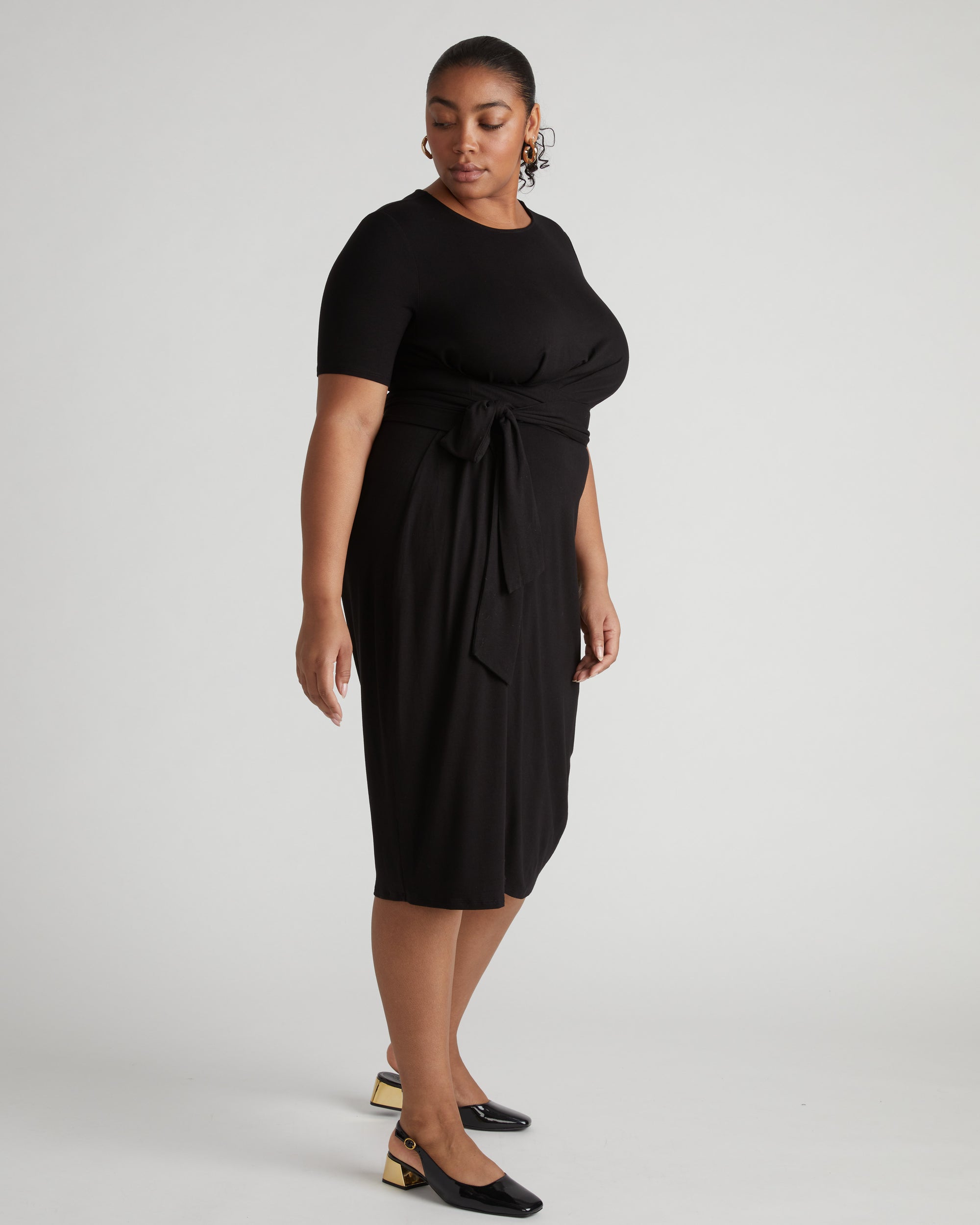 Universal Standard Women's Delilah Tie Waist Midi Dress - Black - Casual dresses Universal Standard Women's Delilah Tie Waist Midi Dress - Black - Casual dresses