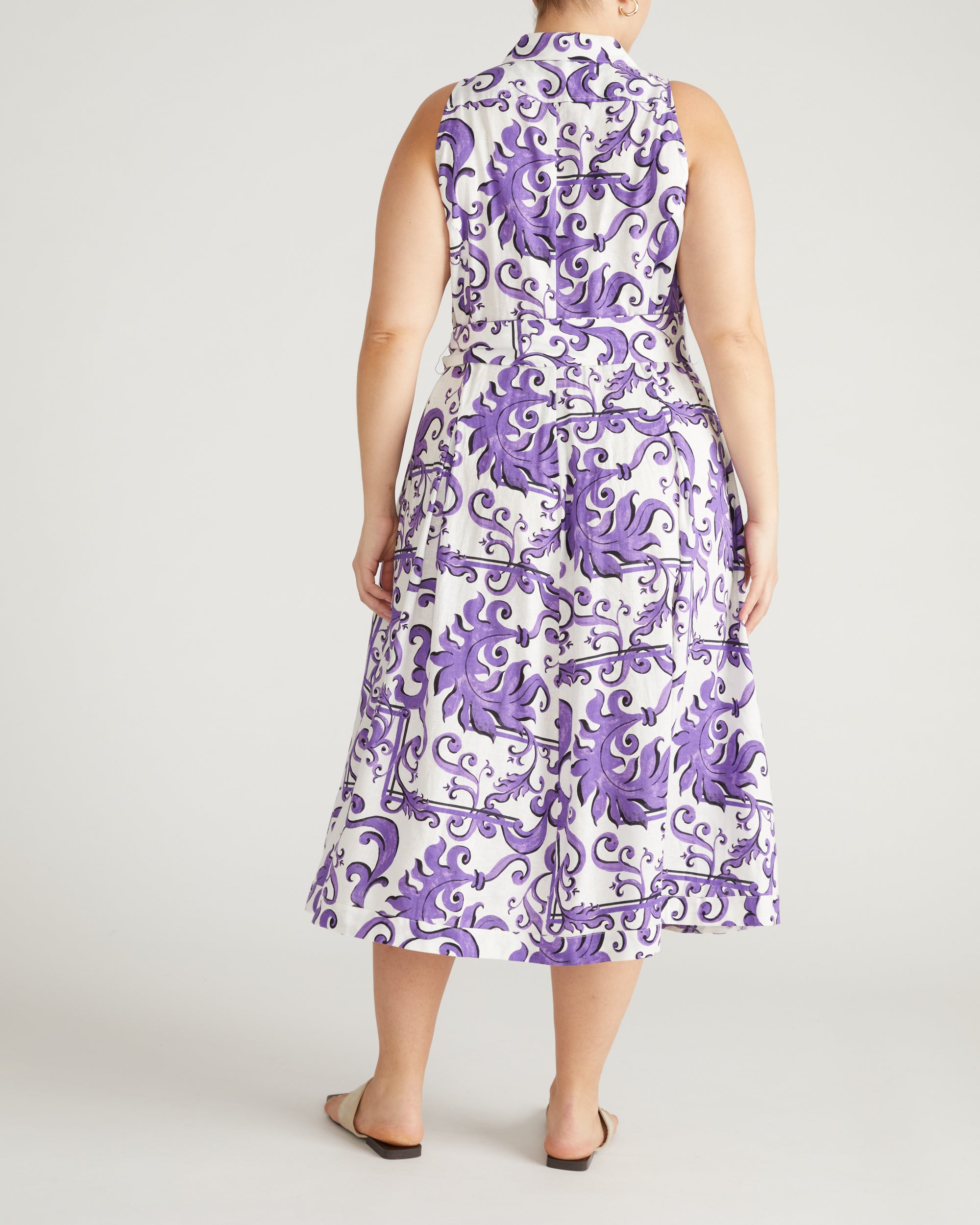 Adelaide Linen Shirtdress - Purple Majolica Print | Plus Size & Straight Size Women's Fashion | Universal Standard