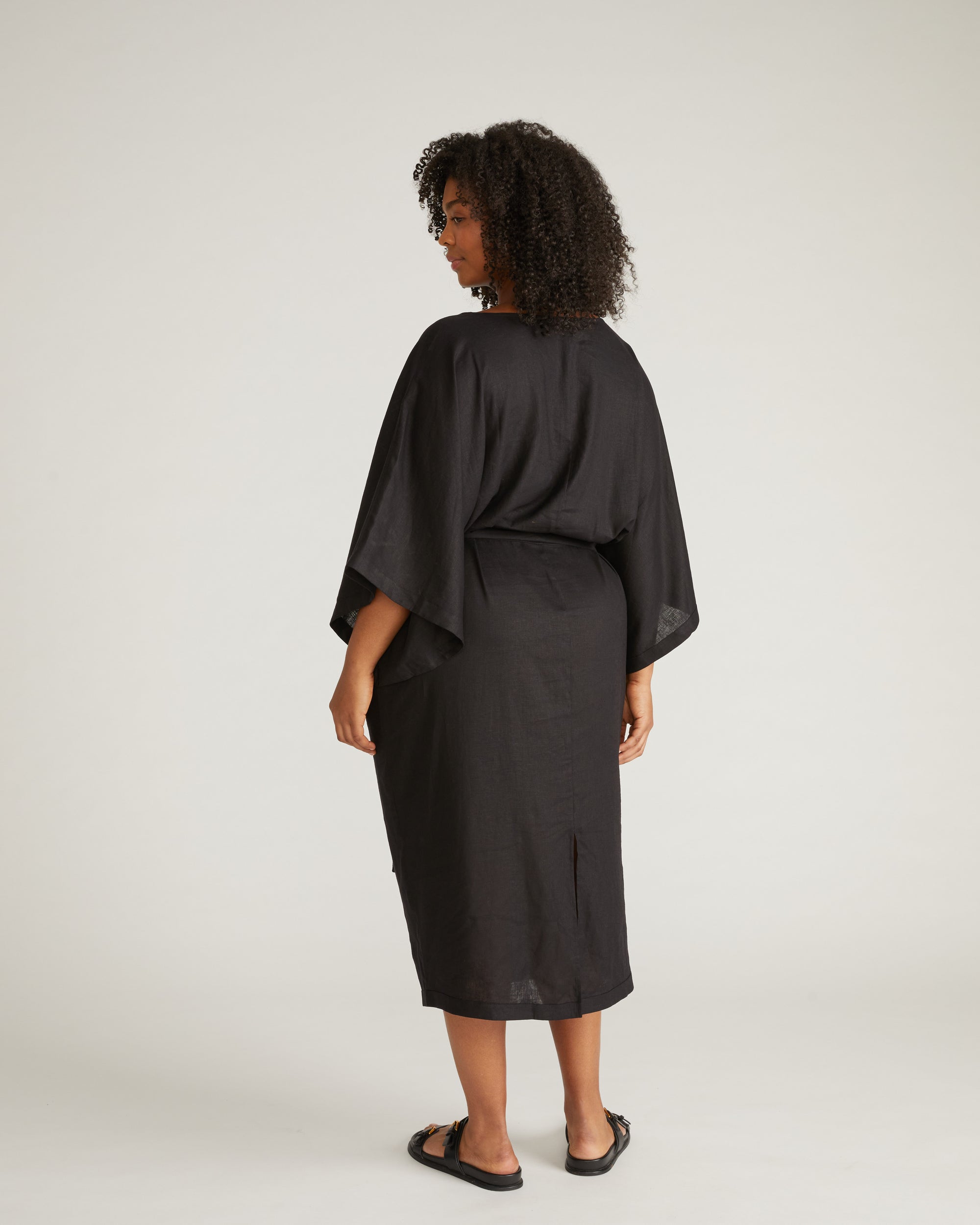 Lio Linen Dress - Black | Plus Size & Straight Size Women's Fashion | Universal Standard