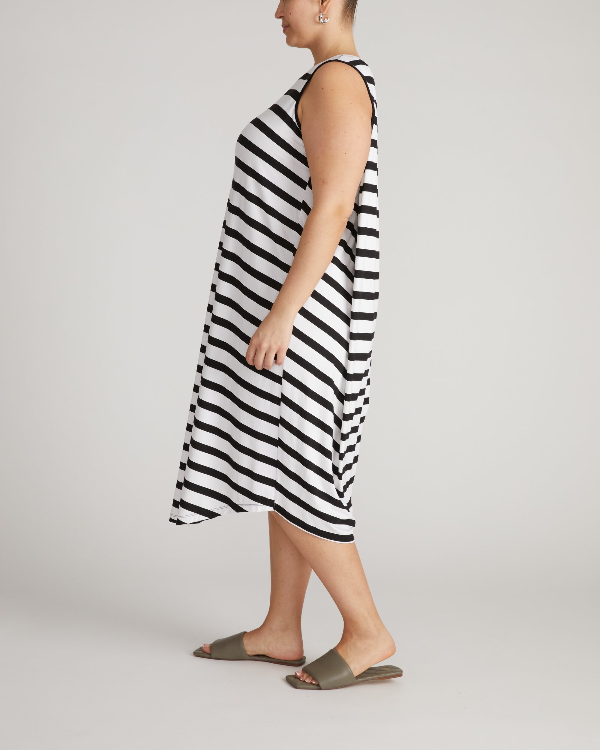 Pearl Divine Jersey Dress - Black/White Stripe | Plus Size & Straight Size Women's Fashion | Universal Standard