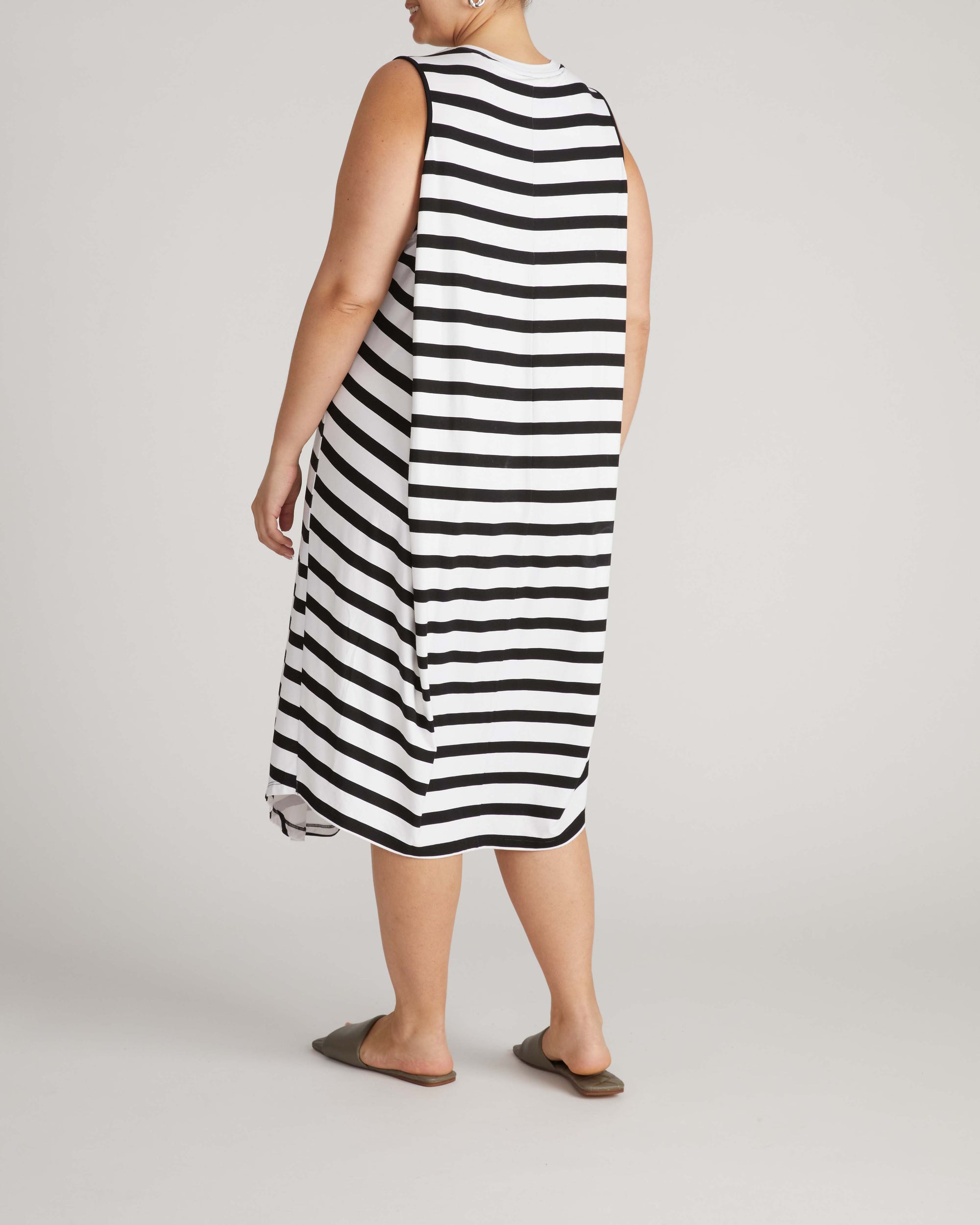 Pearl Divine Jersey Dress - Black/White Stripe | Plus Size & Straight Size Women's Fashion | Universal Standard