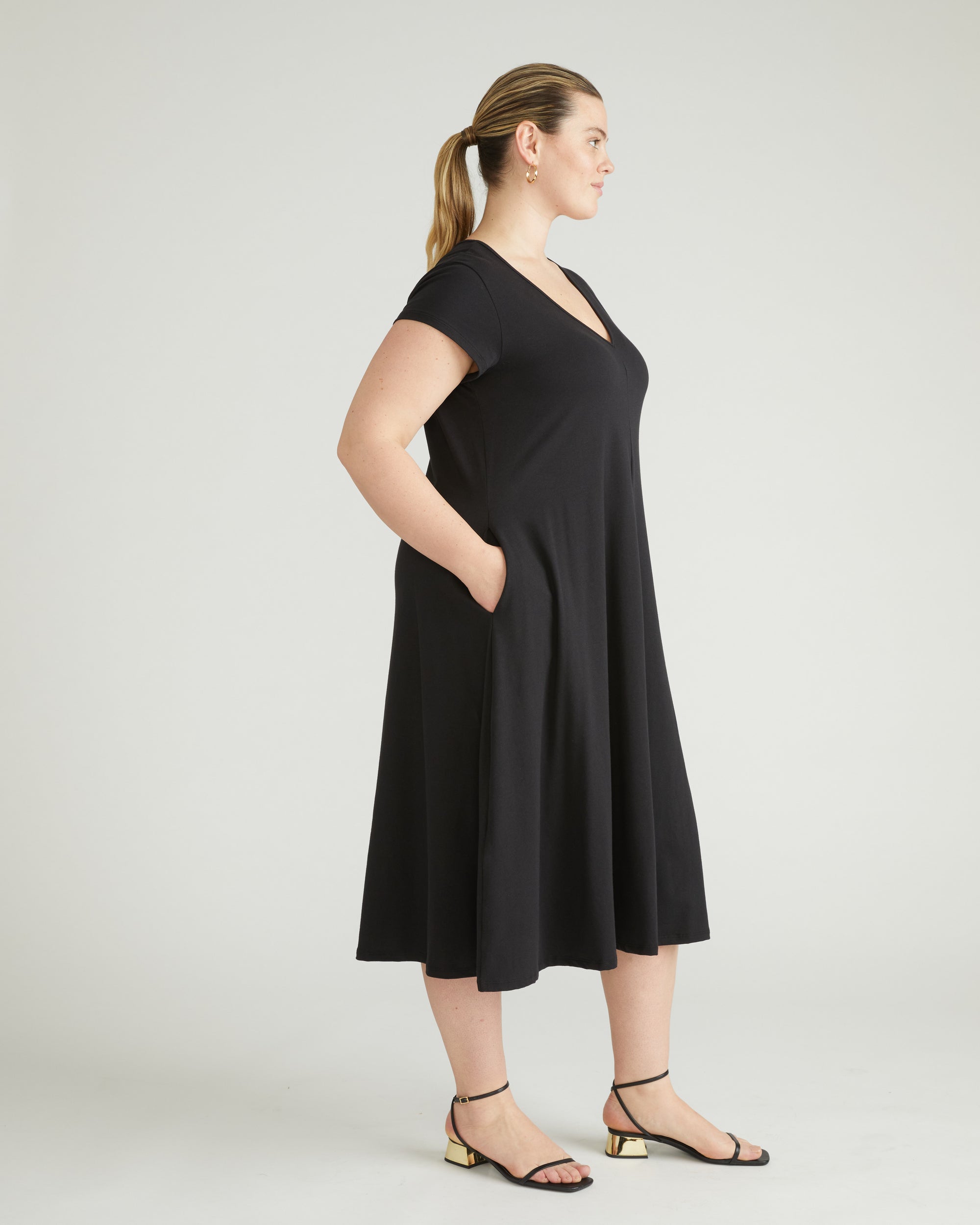 Danna Jersey Dress - Black | Plus Size & Straight Size Women's Fashion | Universal Standard