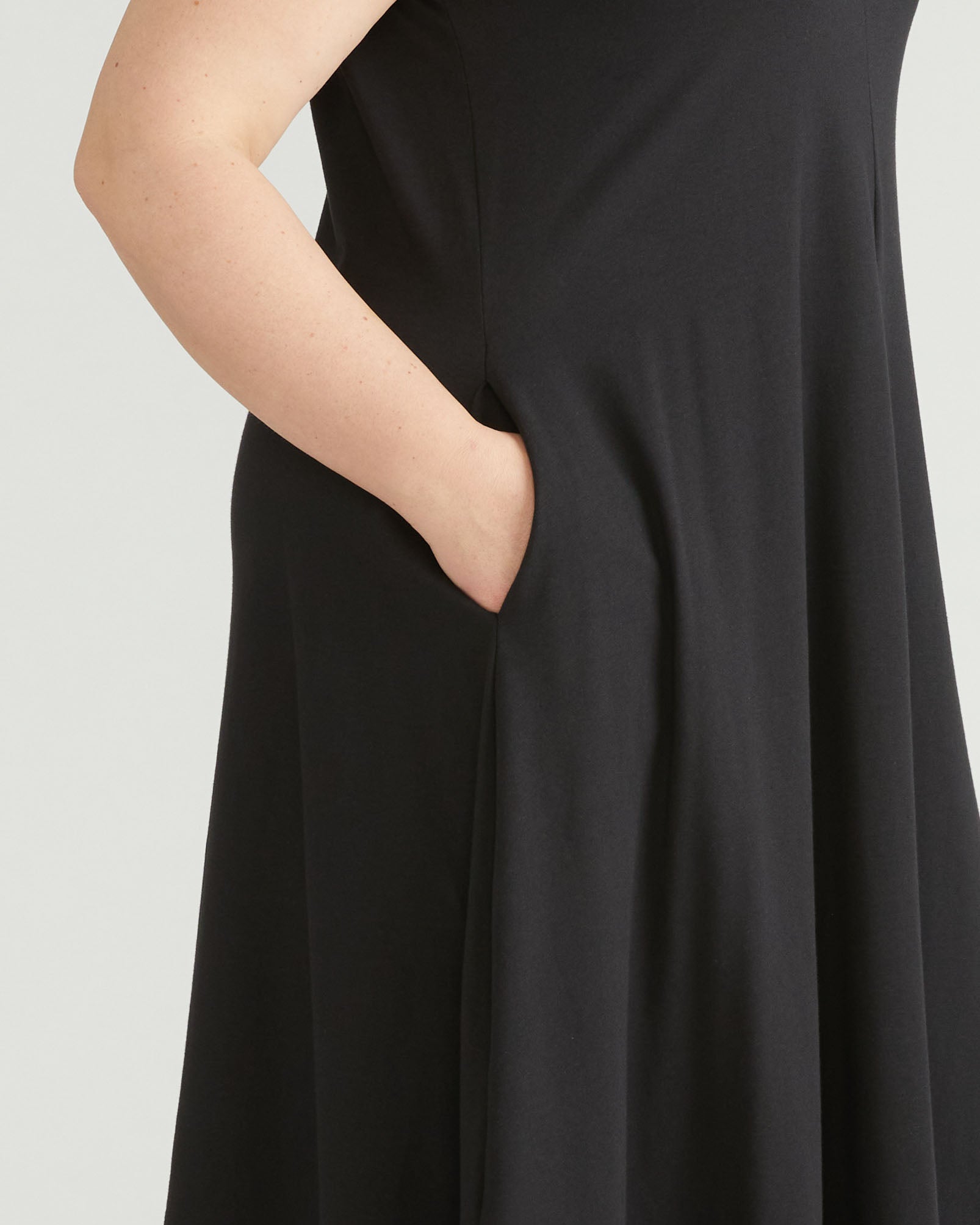 Danna Jersey Dress - Black | Plus Size & Straight Size Women's Fashion | Universal Standard