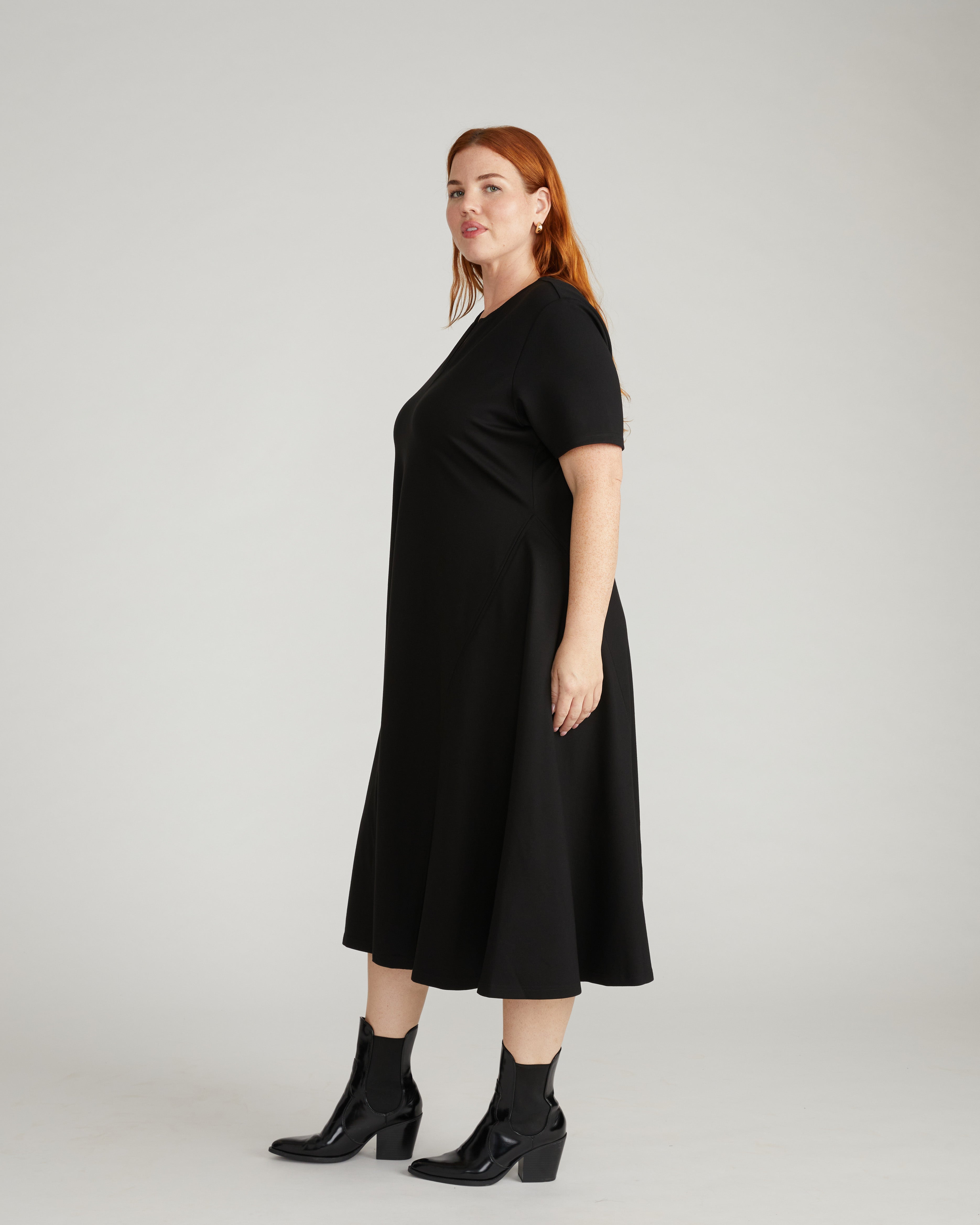 Saskia Ponte Dress - Black – Universal Standard