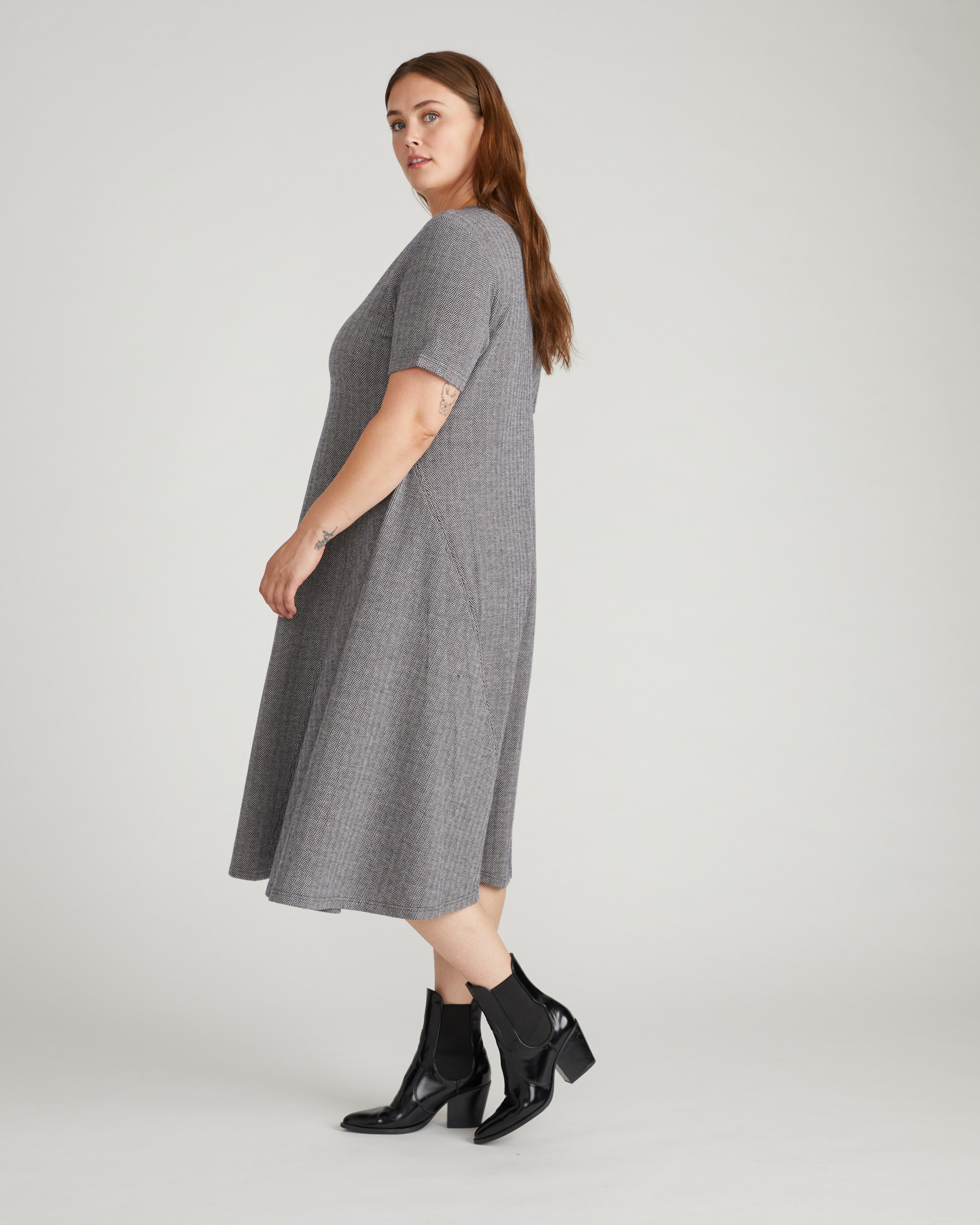 Saskia Ponte Dress - Herringbone Tweed – Universal Standard